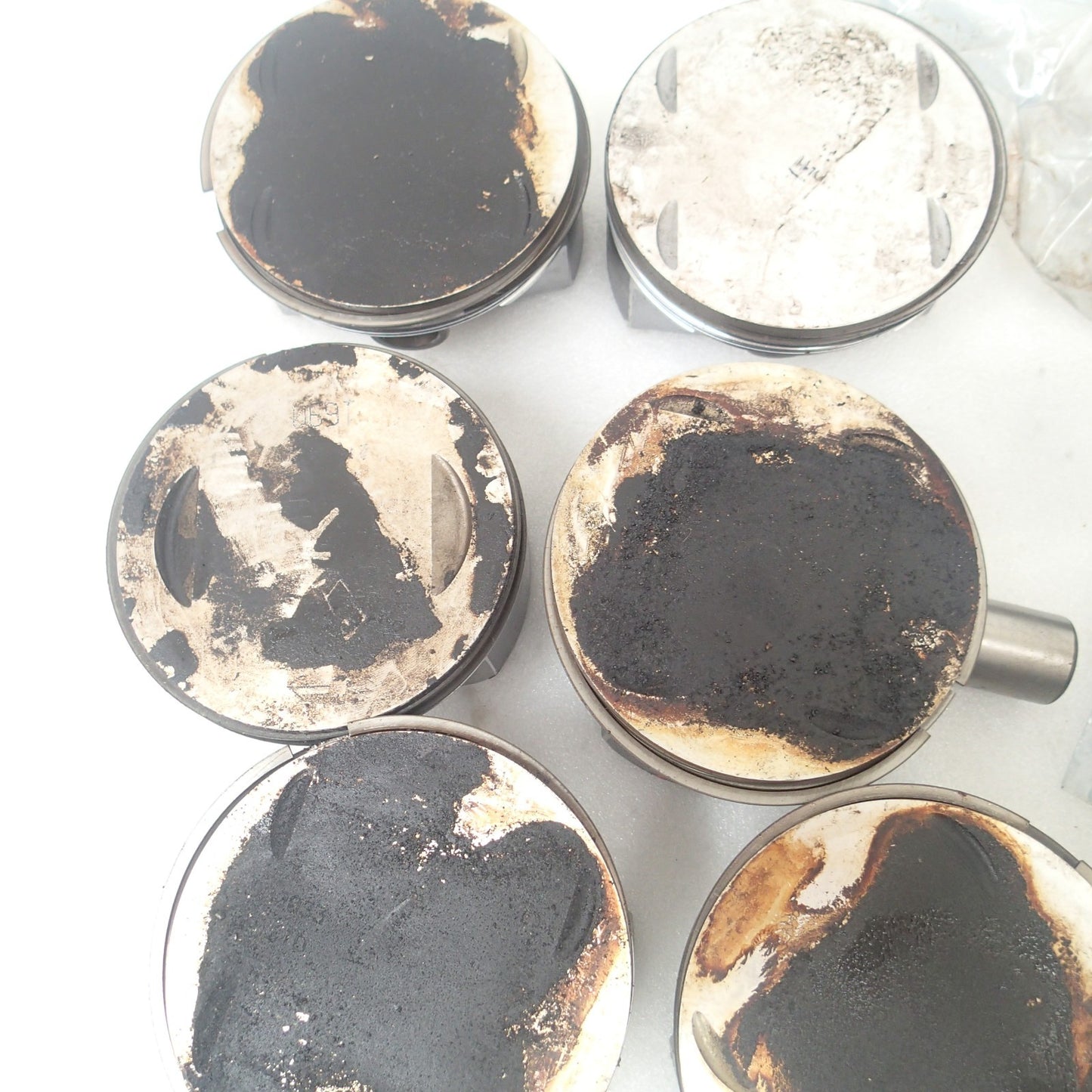 Lot of 8 Miscellaneous M8 Pistons For Harley-Davidson Motorcycles