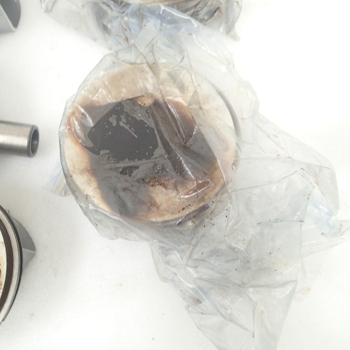 Lot of 8 Miscellaneous M8 Pistons For Harley-Davidson Motorcycles