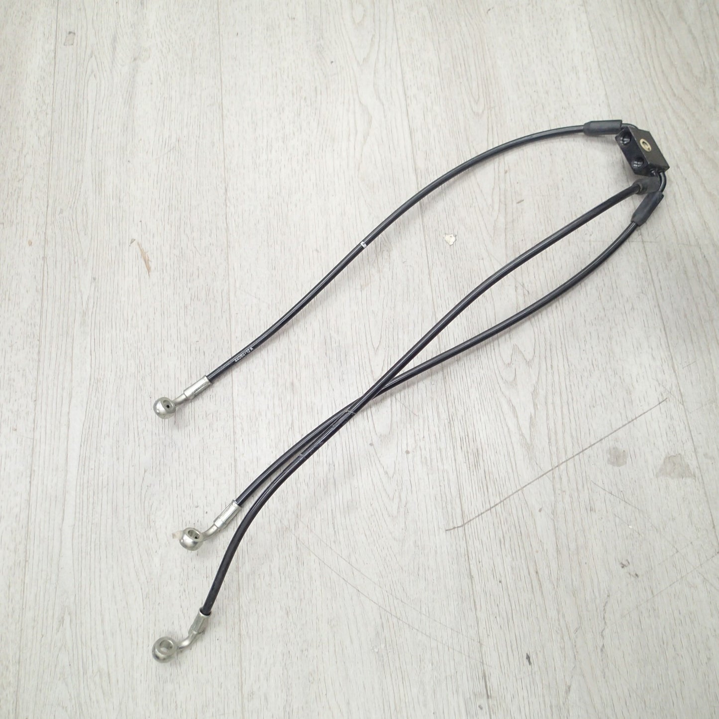 Harley-Davidson 2016 Dyna Fat Bob Front Brake Lines ABS Dual Disk 44084-12A