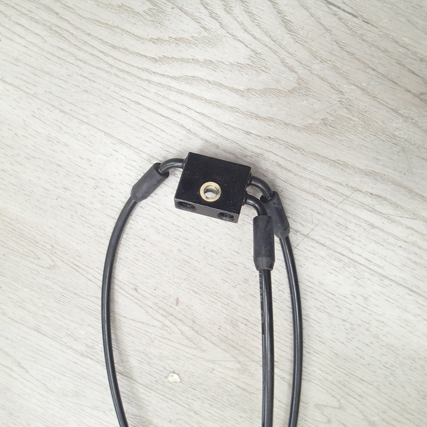 Harley-Davidson 2016 Dyna Fat Bob Front Brake Lines ABS Dual Disk 44084-12A