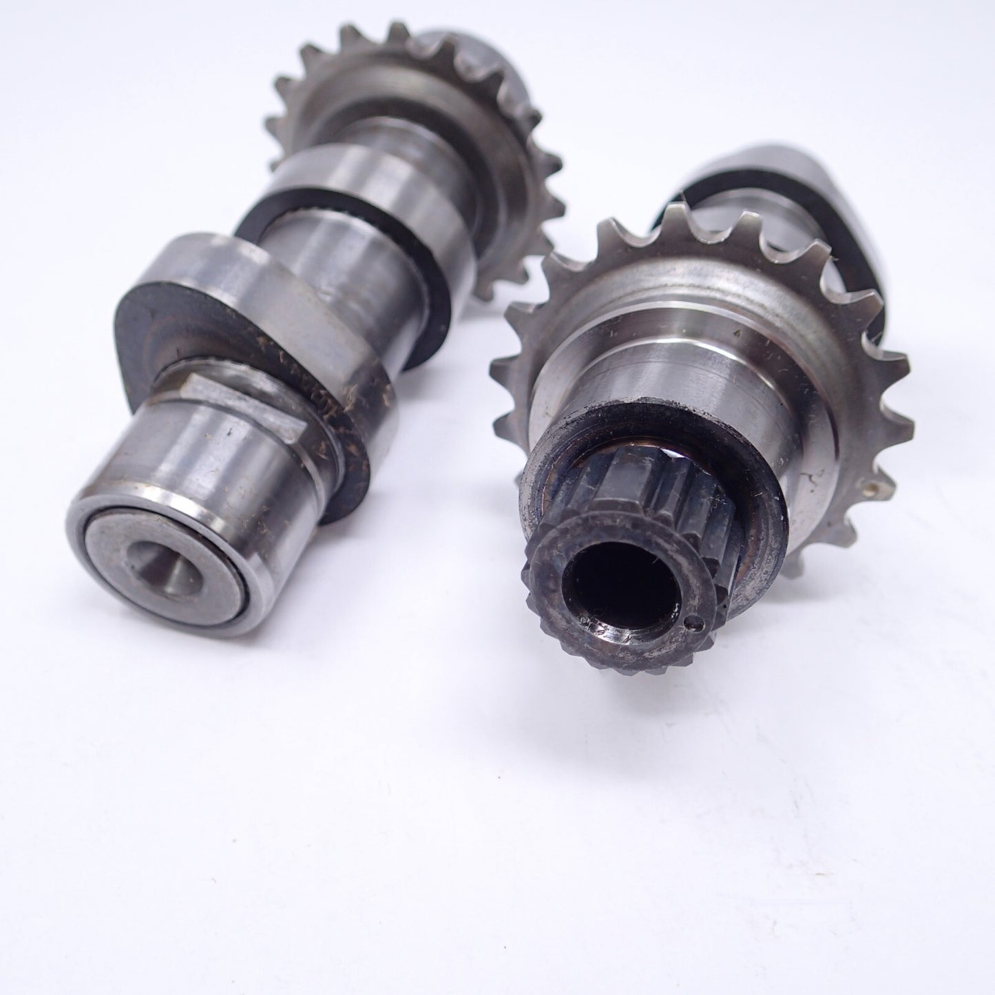 Front Rear Cam Shafts Cams 2006 Harley-Davidson DYNA® SUPER GILDE 25595-06