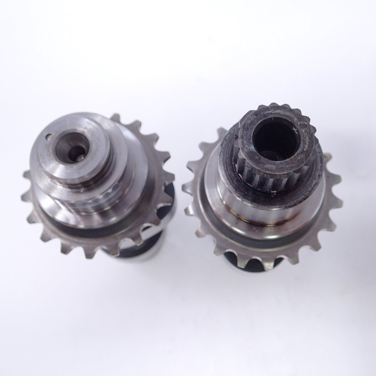 Front Rear Cam Shafts Cams 2006 Harley-Davidson DYNA® SUPER GILDE 25595-06