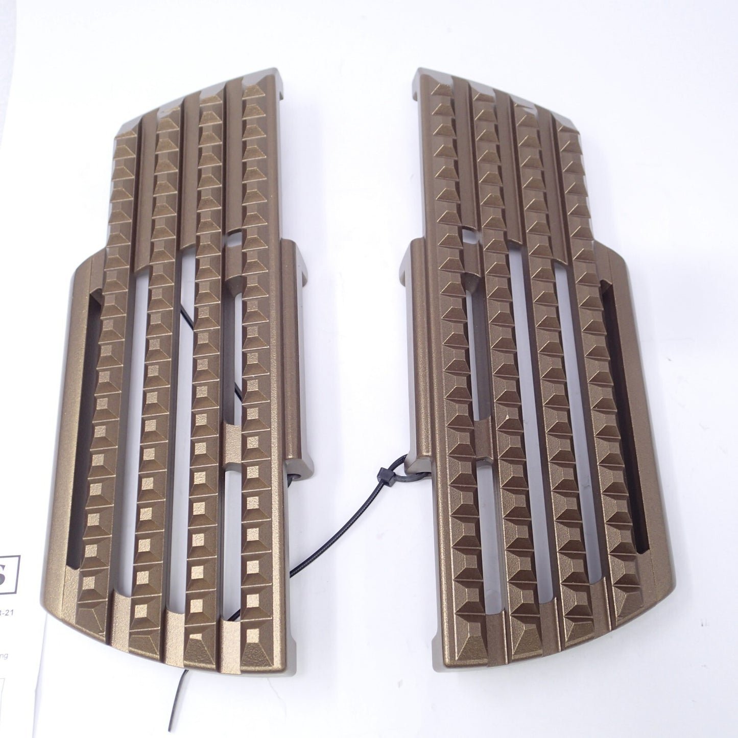 HARLEY Dominion Rider Footboard Kit Bronze - New - 50500872