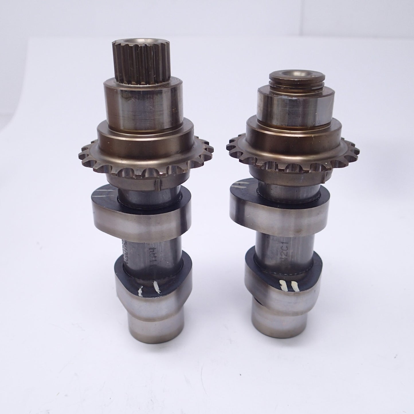 Front Rear Cam Shafts Cams 2006 Harley-Davidson DYNA® SUPER GILDE 25595-06