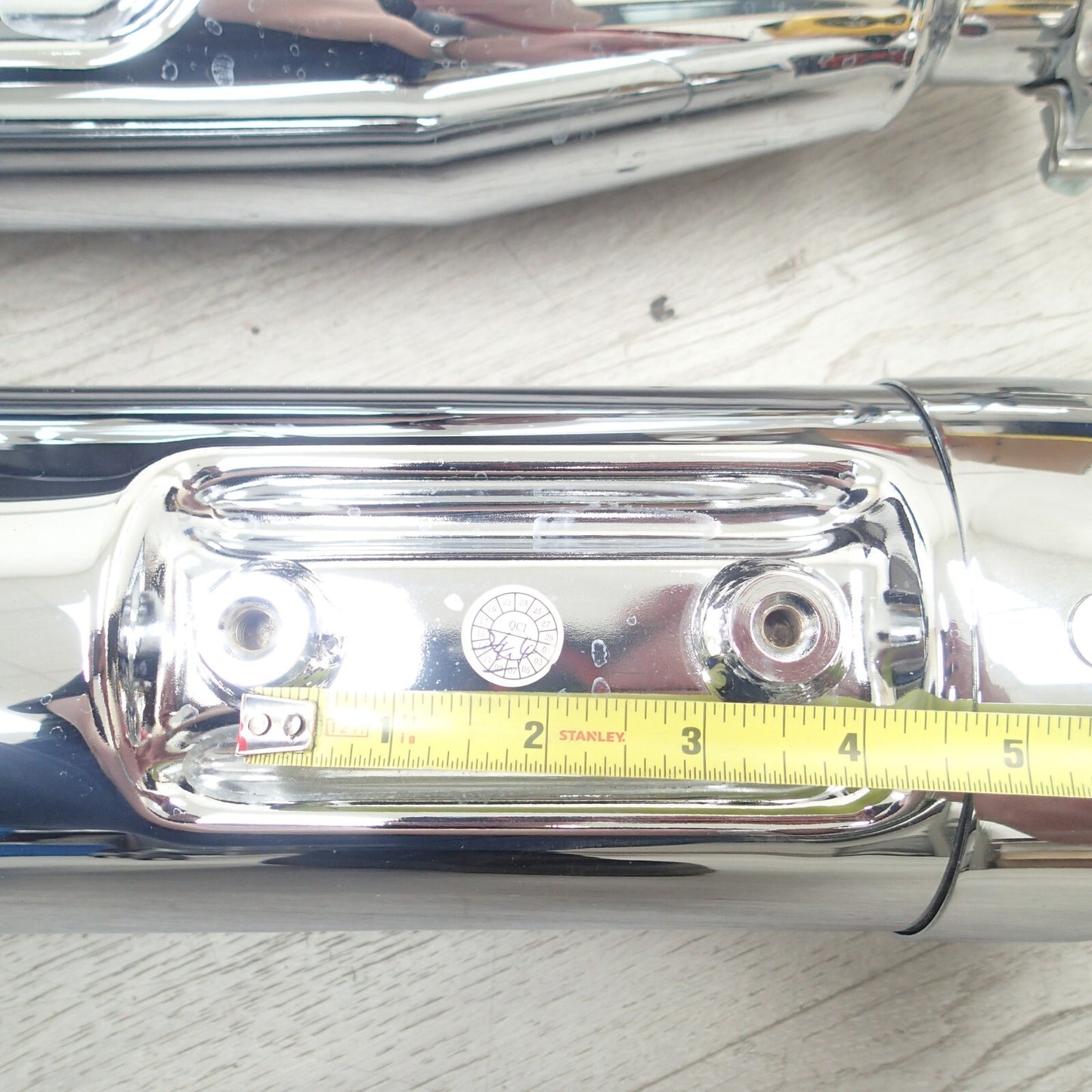 Harley 17-24 CVO Touring ROAD GLIDE Chrome Muffler Exhaust 64901282 64901280