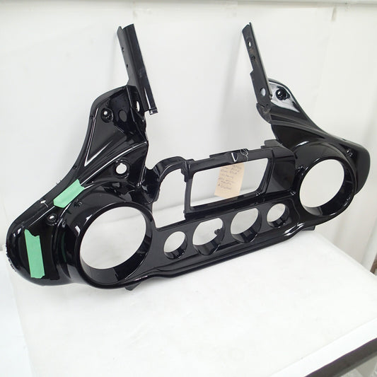 14-23 OEM Harley Touring Front Inner Fairing Batwing Fairing 57000064DH crashed