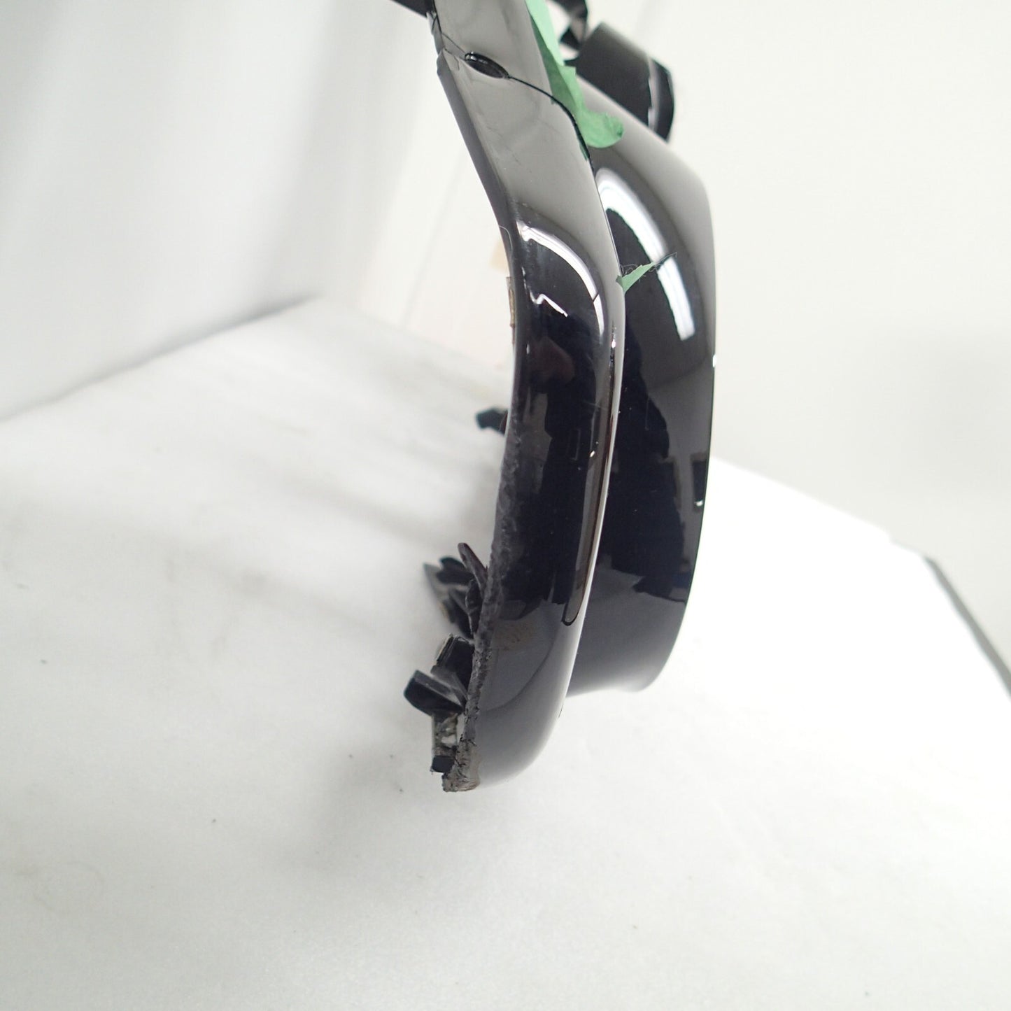 14-23 OEM Harley Touring Front Inner Fairing Batwing Fairing 57000064DH crashed