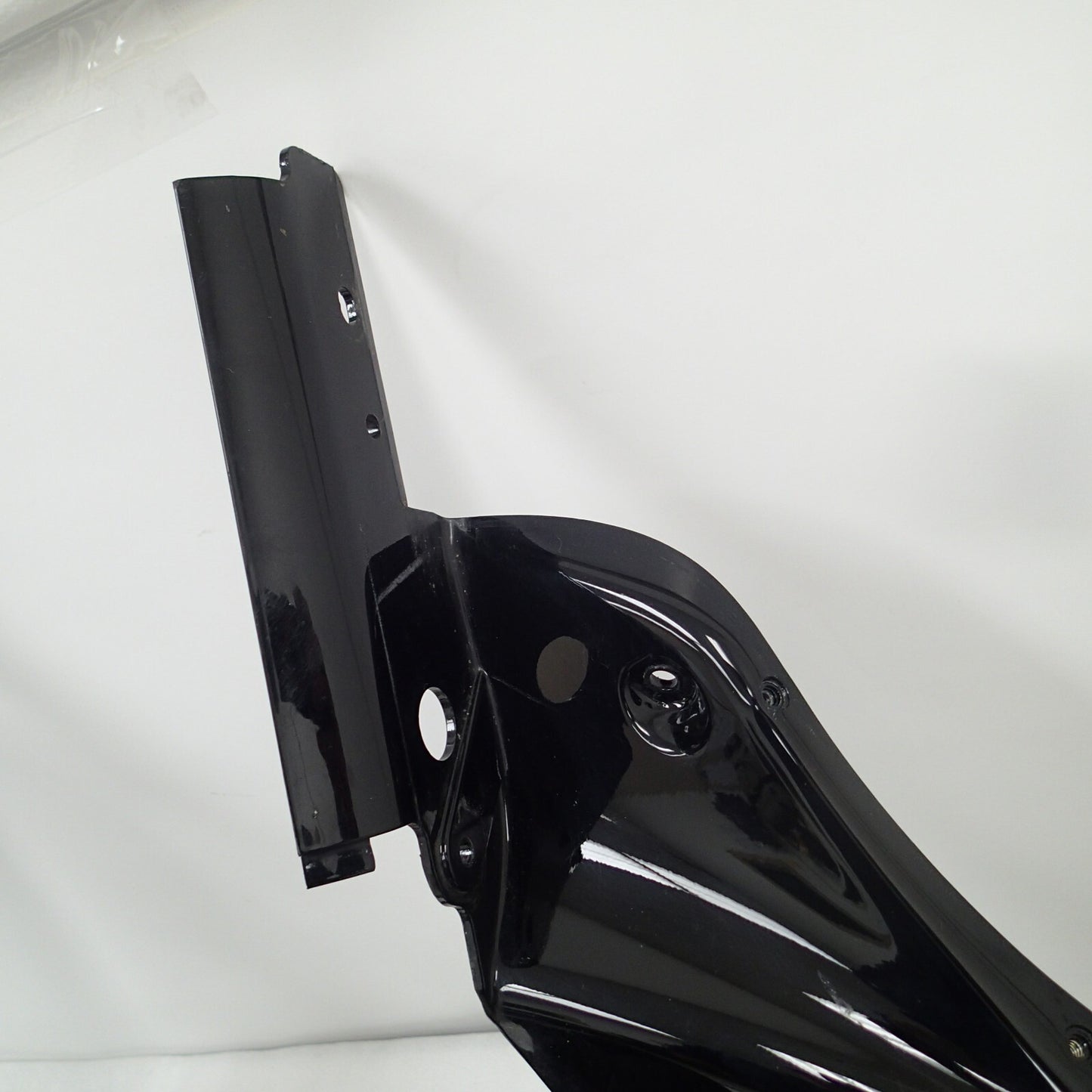 14-23 OEM Harley Touring Front Inner Fairing Batwing Fairing 57000064DH crashed