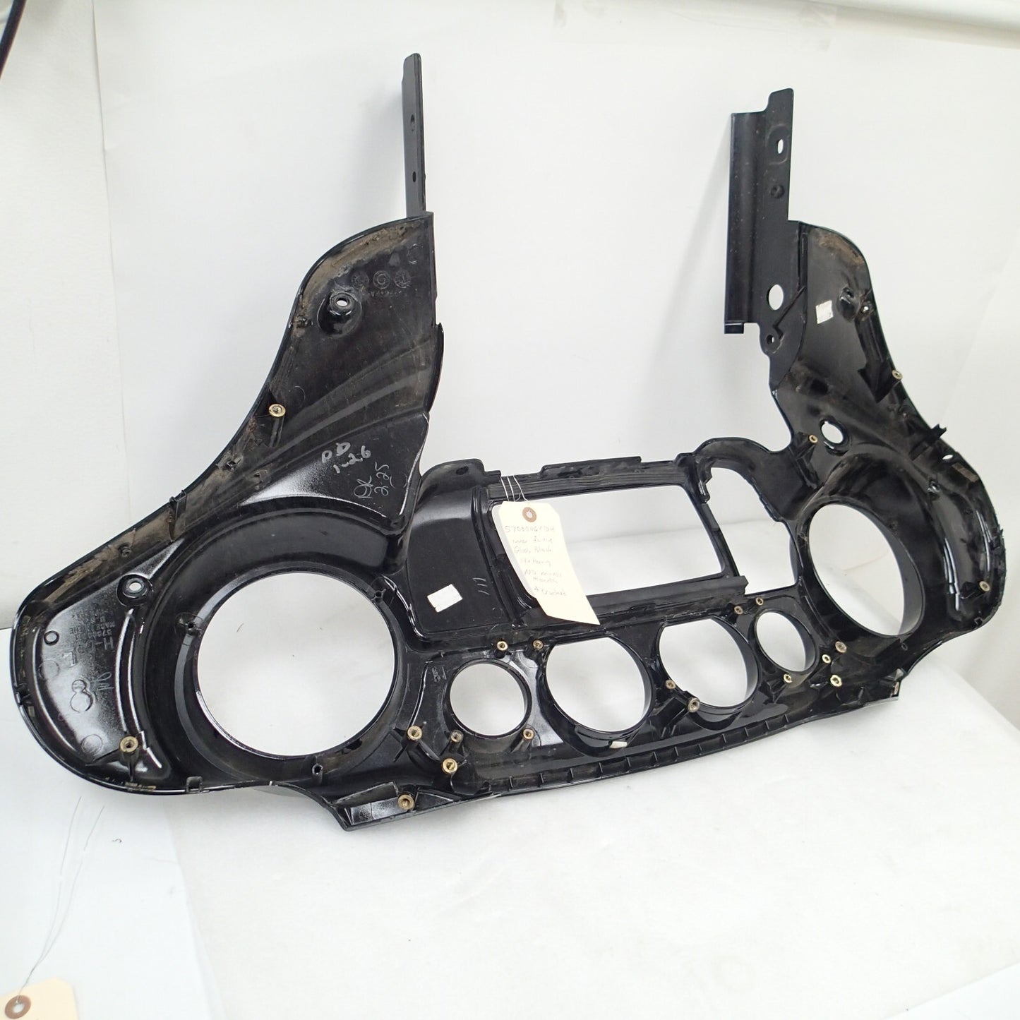 14-23 OEM Harley Touring Front Inner Fairing Batwing Fairing 57000064DH crashed