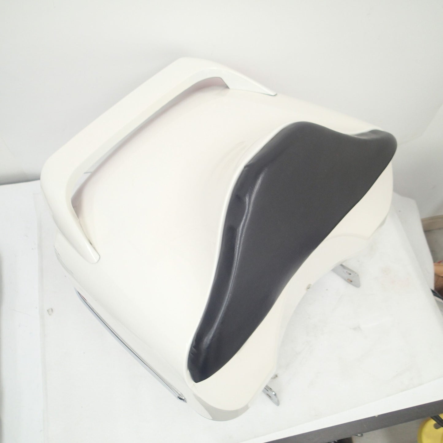 28L Universal Motorcycle Trunk Scooter Tail Box Suzuki