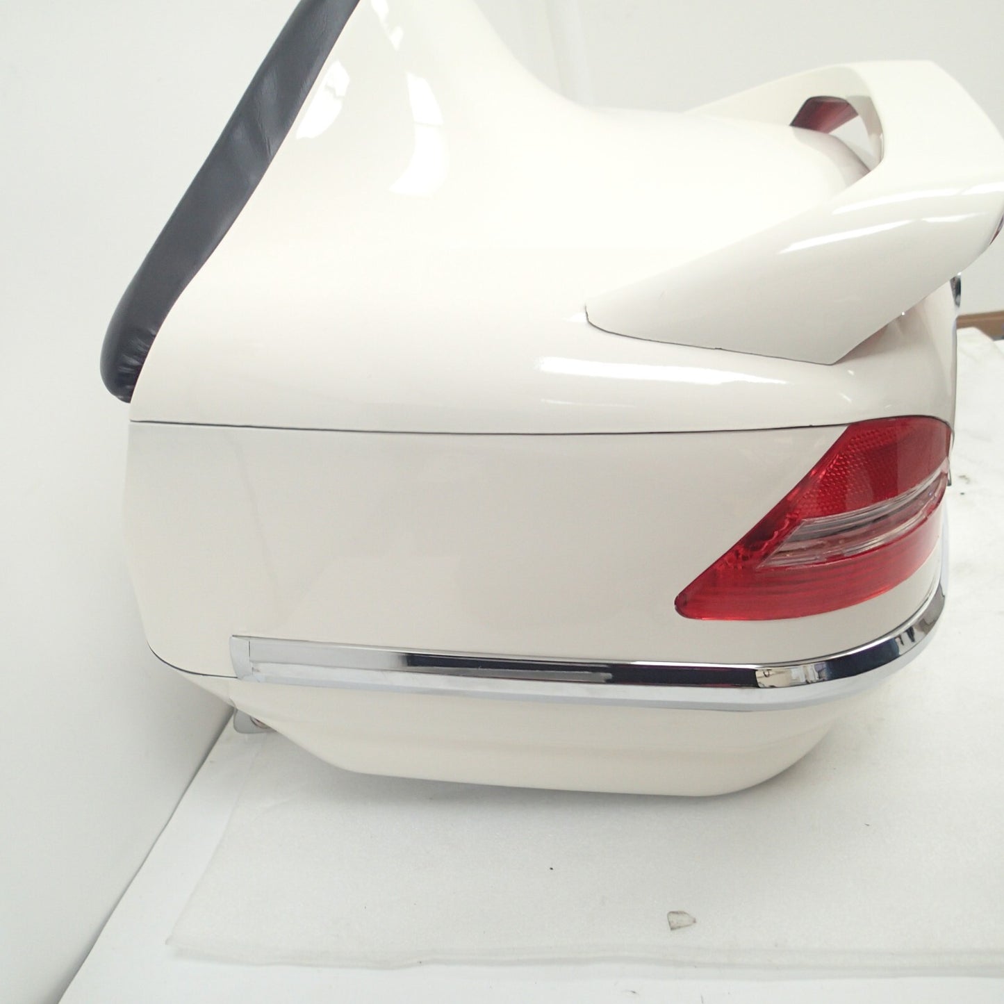 28L Universal Motorcycle Trunk Scooter Tail Box Suzuki