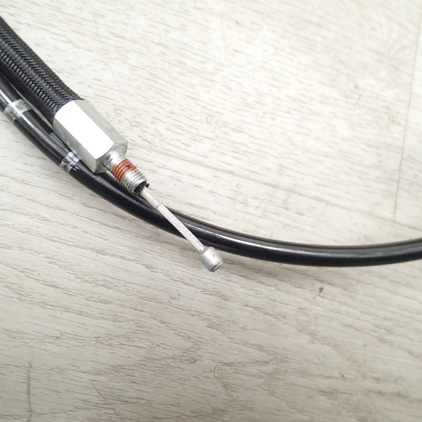 OEM GENUINE HARLEY DAVIDSON 2 PIECE CLUTCH CABLE 37200437 37200439 Used