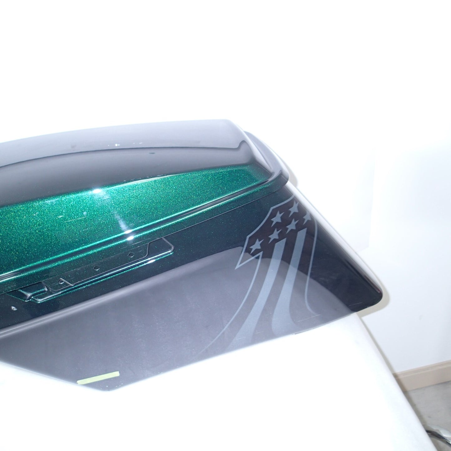 Harley-Davidson 2014Up Touring Left Saddlebag Snake Venom 90202184ETF + Lid