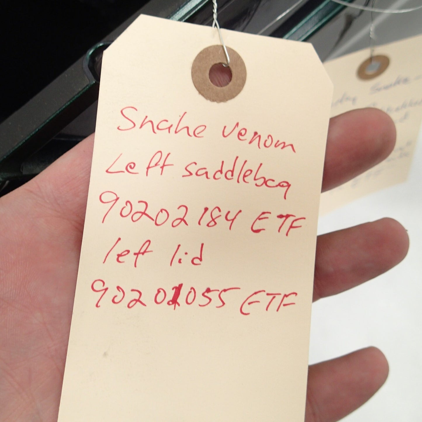 Harley-Davidson 2014Up Touring Left Saddlebag Snake Venom 90202184ETF + Lid