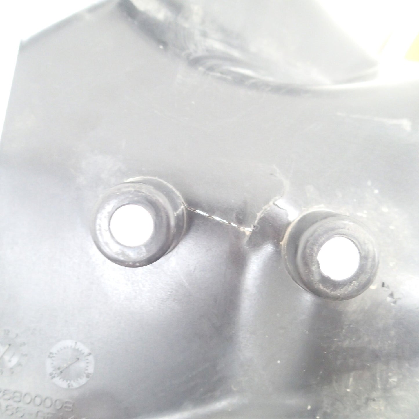 Harley Davidson oem LH Radiator Duct #26800008 CRACK see photo DAMAGED