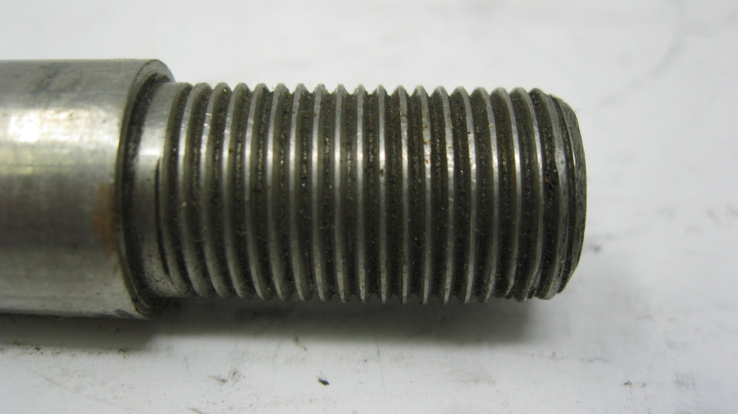 Harley-Davidson OEM 9-1/2" x 3/4" Shovelhead, Ironhead Front Axle With Step