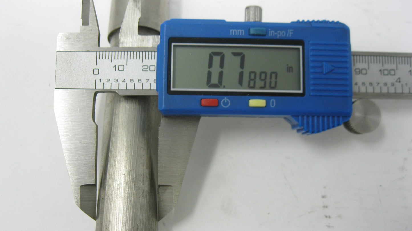 Harley-Davidson OEM 9-1/2" x 3/4" Shovelhead, Ironhead Front Axle With Step