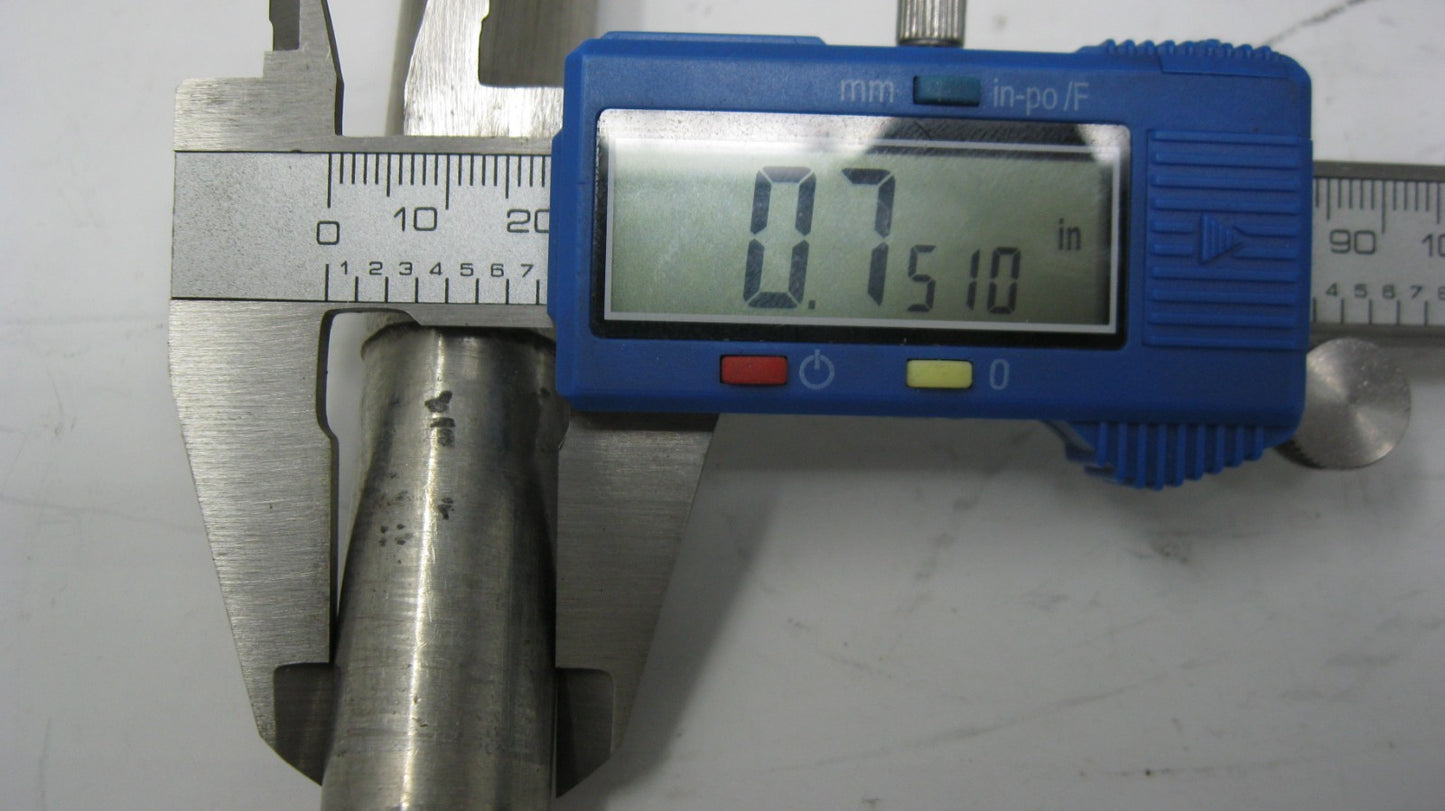 Harley-Davidson OEM 9-1/2" x 3/4" Shovelhead, Ironhead Front Axle With Step