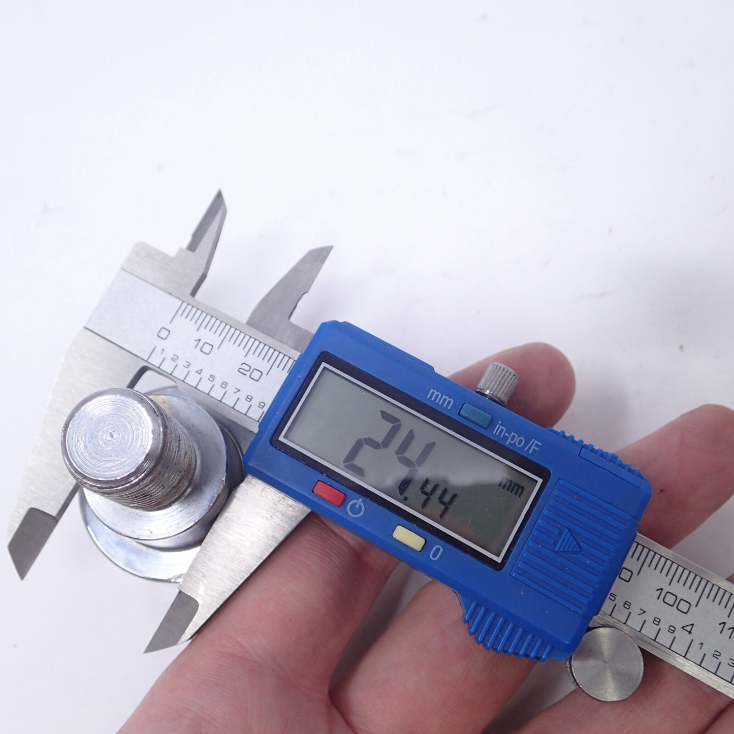 USED Oem Genuine Yamaha V-Star Chrome Grip End Bolt 5EL-26246-00-00 (SINGLE)