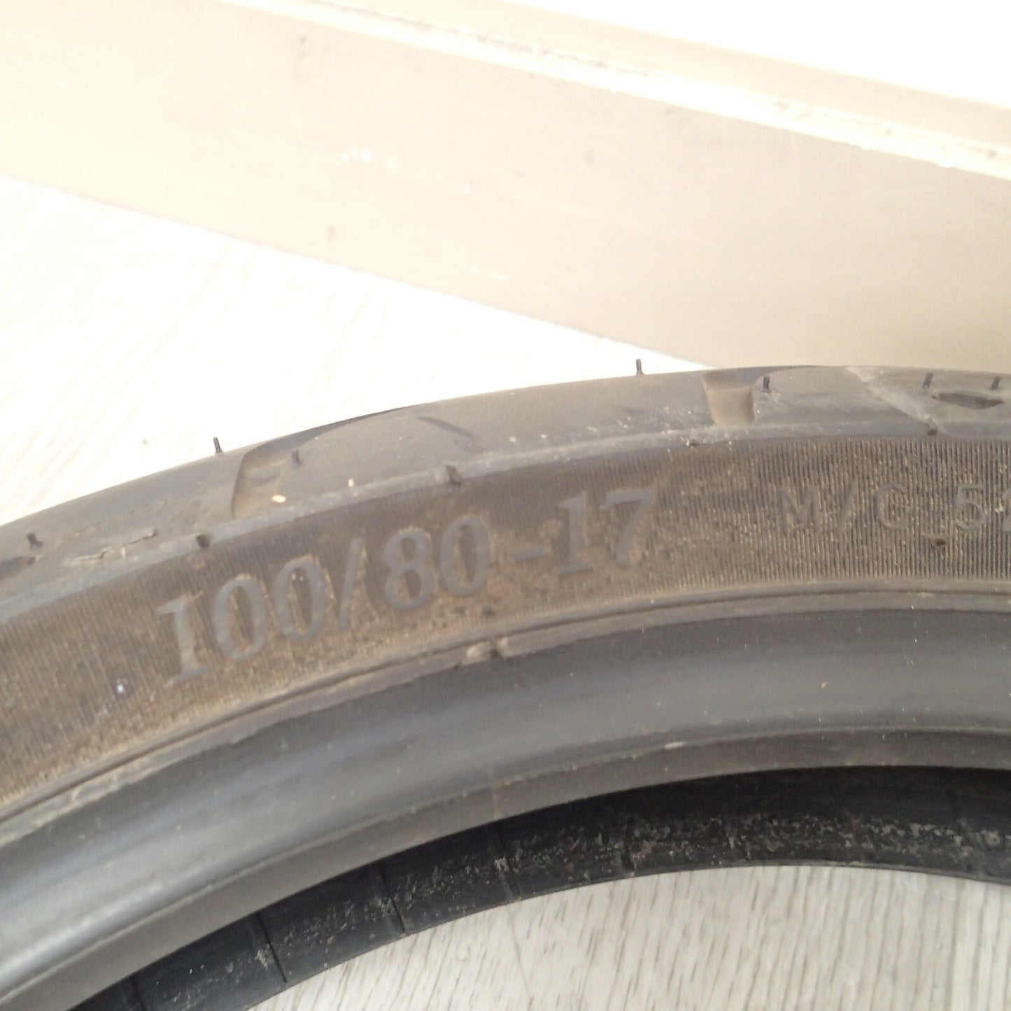 Harley-Davidson Tire 100/80-17 Michelin Front  17" Scorcher 11 Tubeless 43100017
