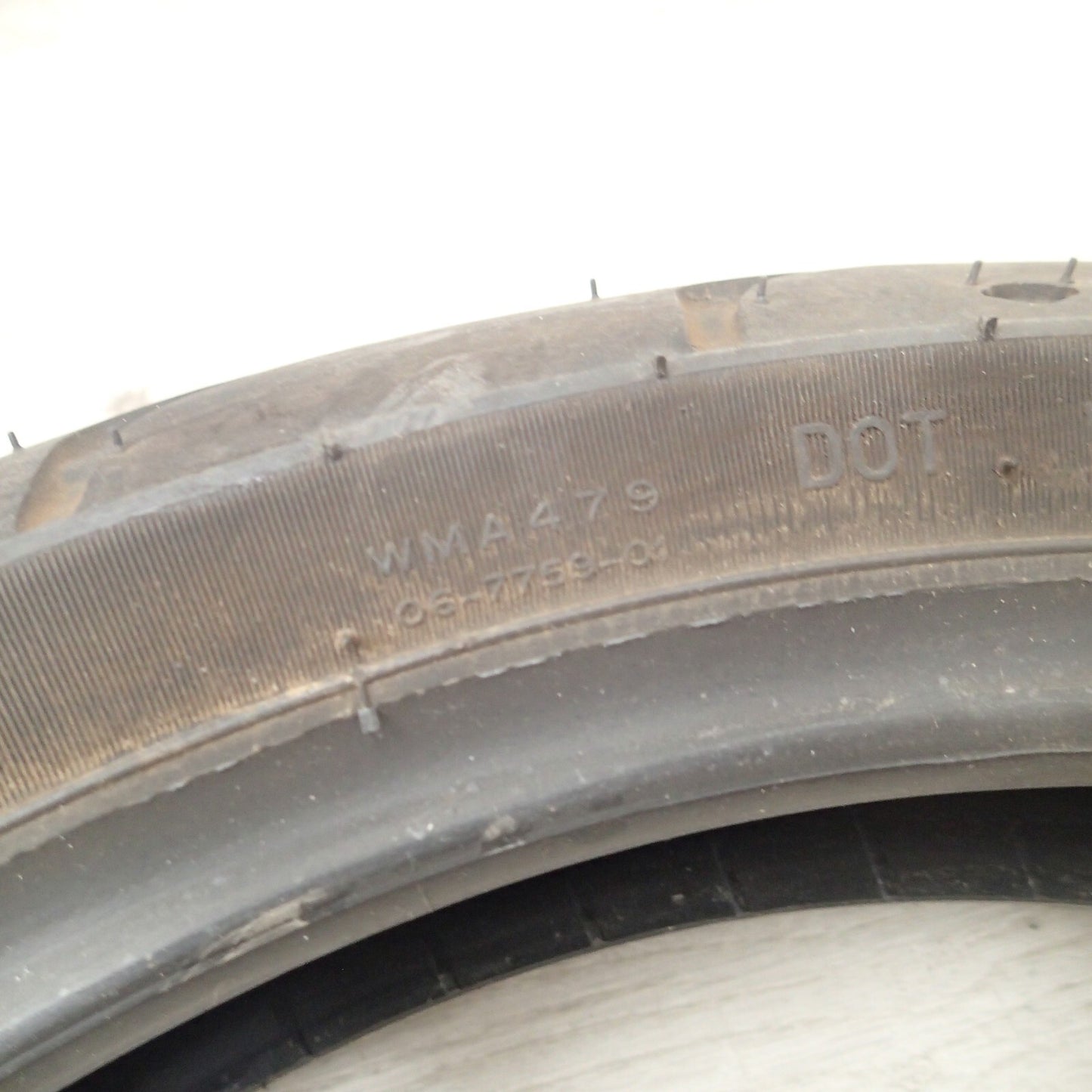 Harley-Davidson Tire 100/80-17 Michelin Front  17" Scorcher 11 Tubeless 43100017