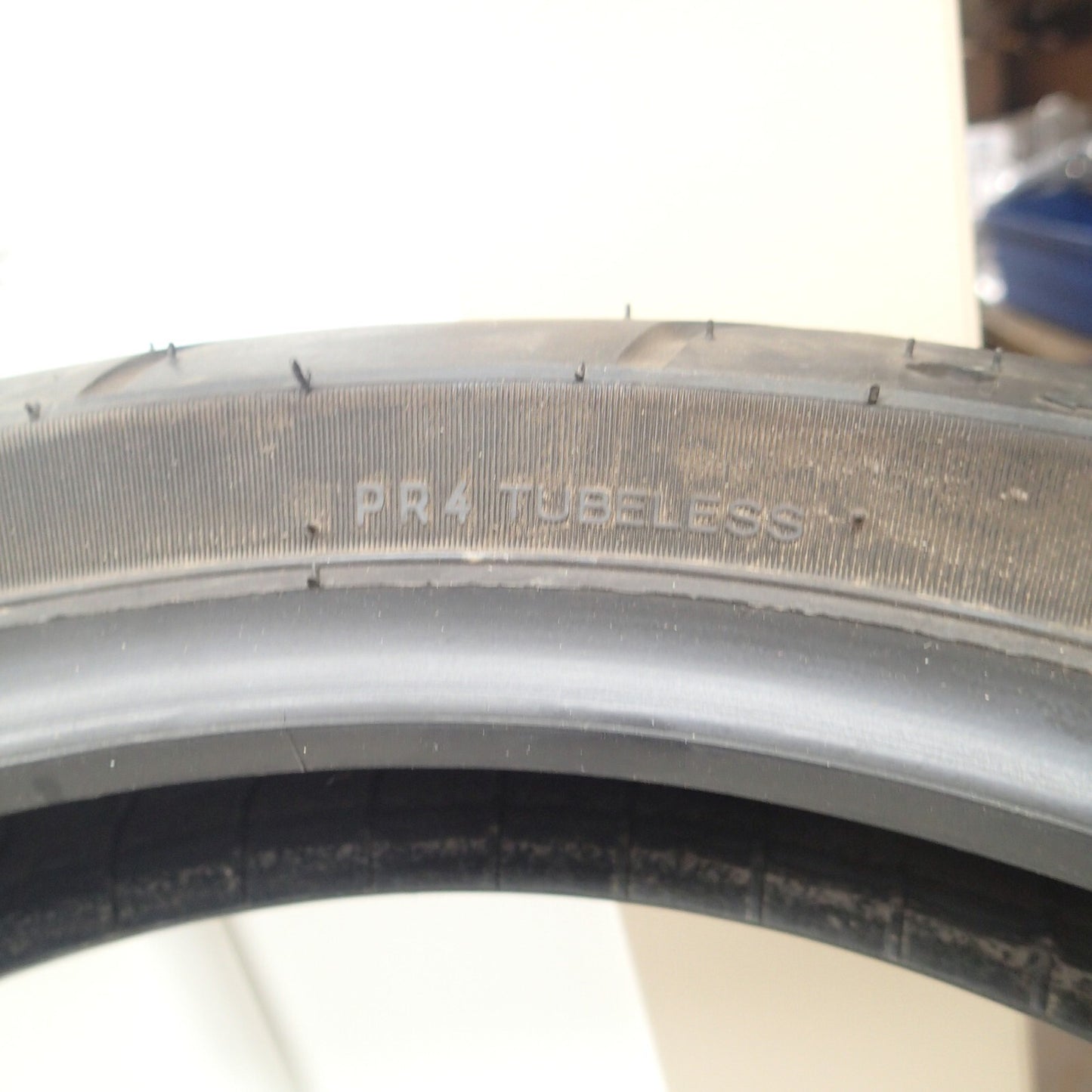 Harley-Davidson Tire 100/80-17 Michelin Front  17" Scorcher 11 Tubeless 43100017