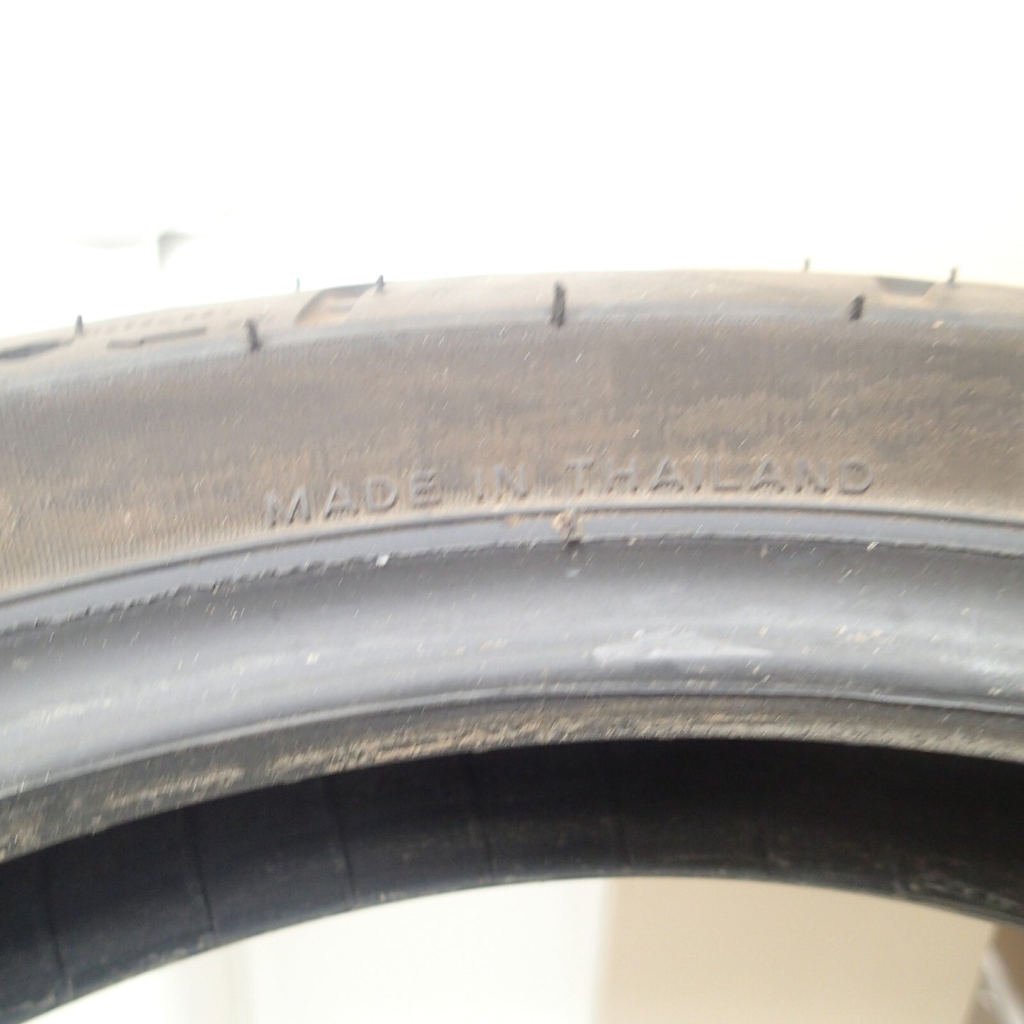 Harley-Davidson Tire 100/80-17 Michelin Front  17" Scorcher 11 Tubeless 43100017