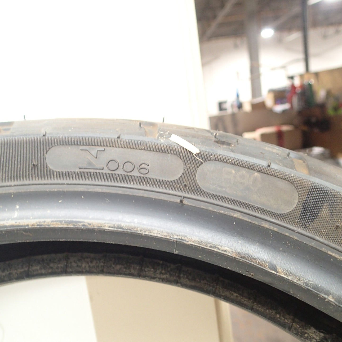 Harley-Davidson Tire 100/80-17 Michelin Front  17" Scorcher 11 Tubeless 43100017