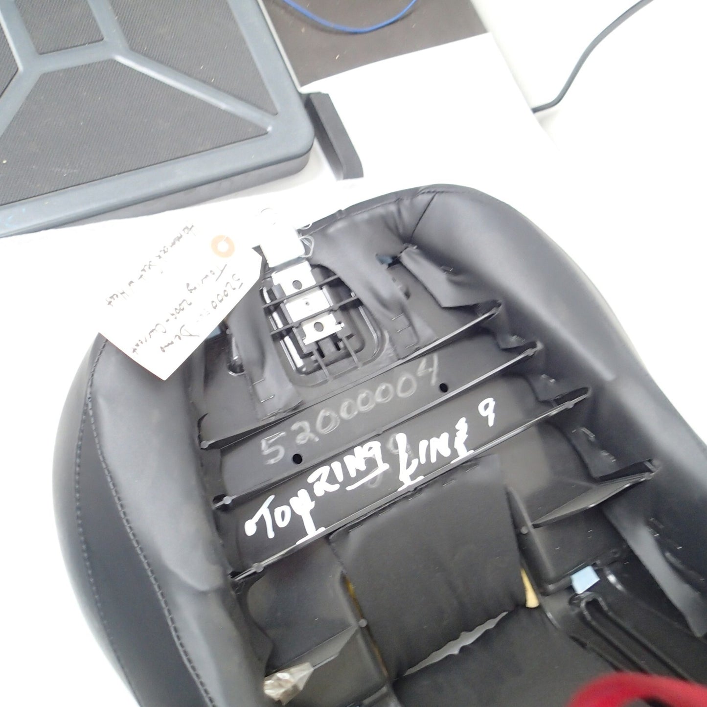 Harley Davidson Hammock Heated Rider and Passenger Touring DEMO Seat 52000564