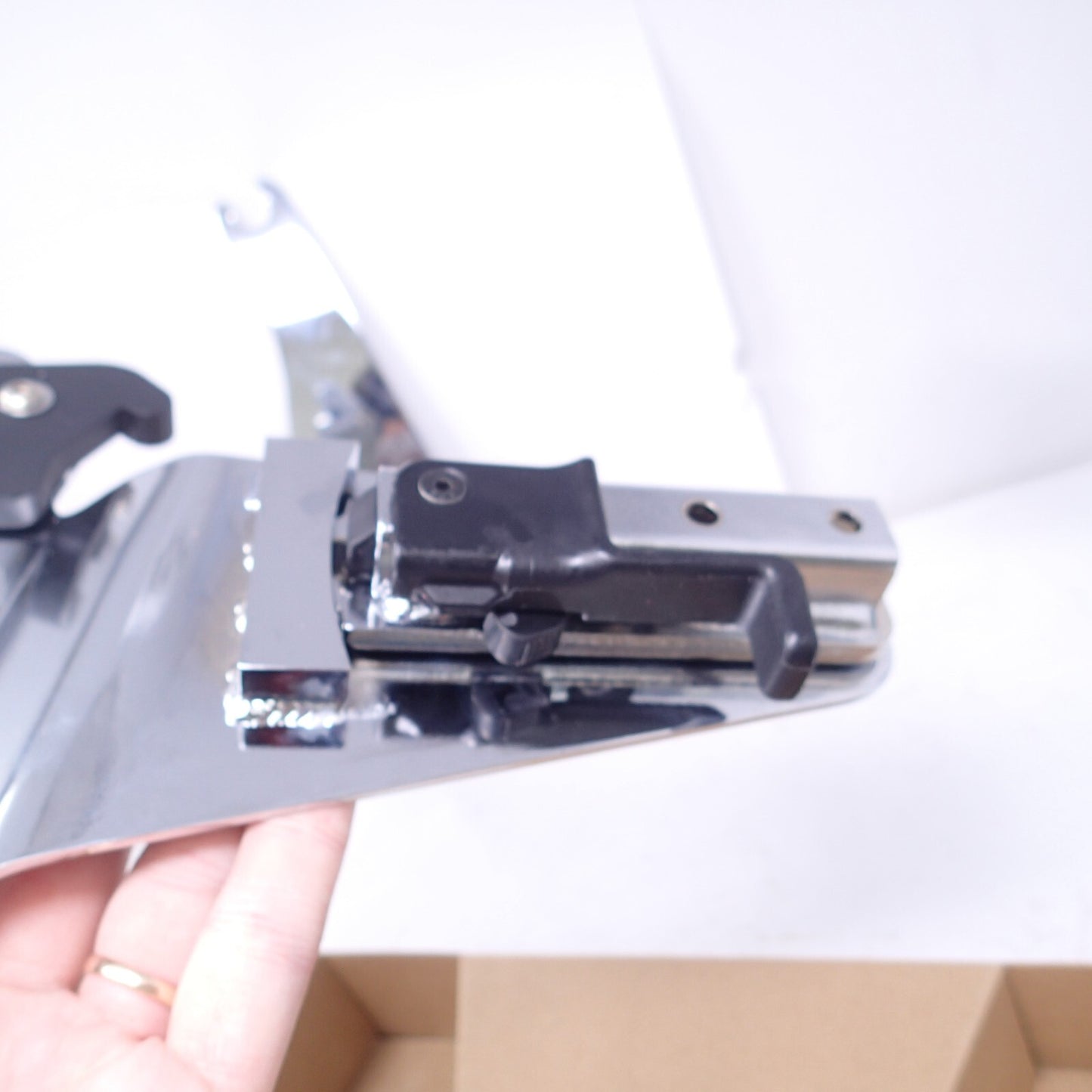 New Genuine Harley '06 & Up Dyna Chrome Adjustable Recline Side Plates 52300110