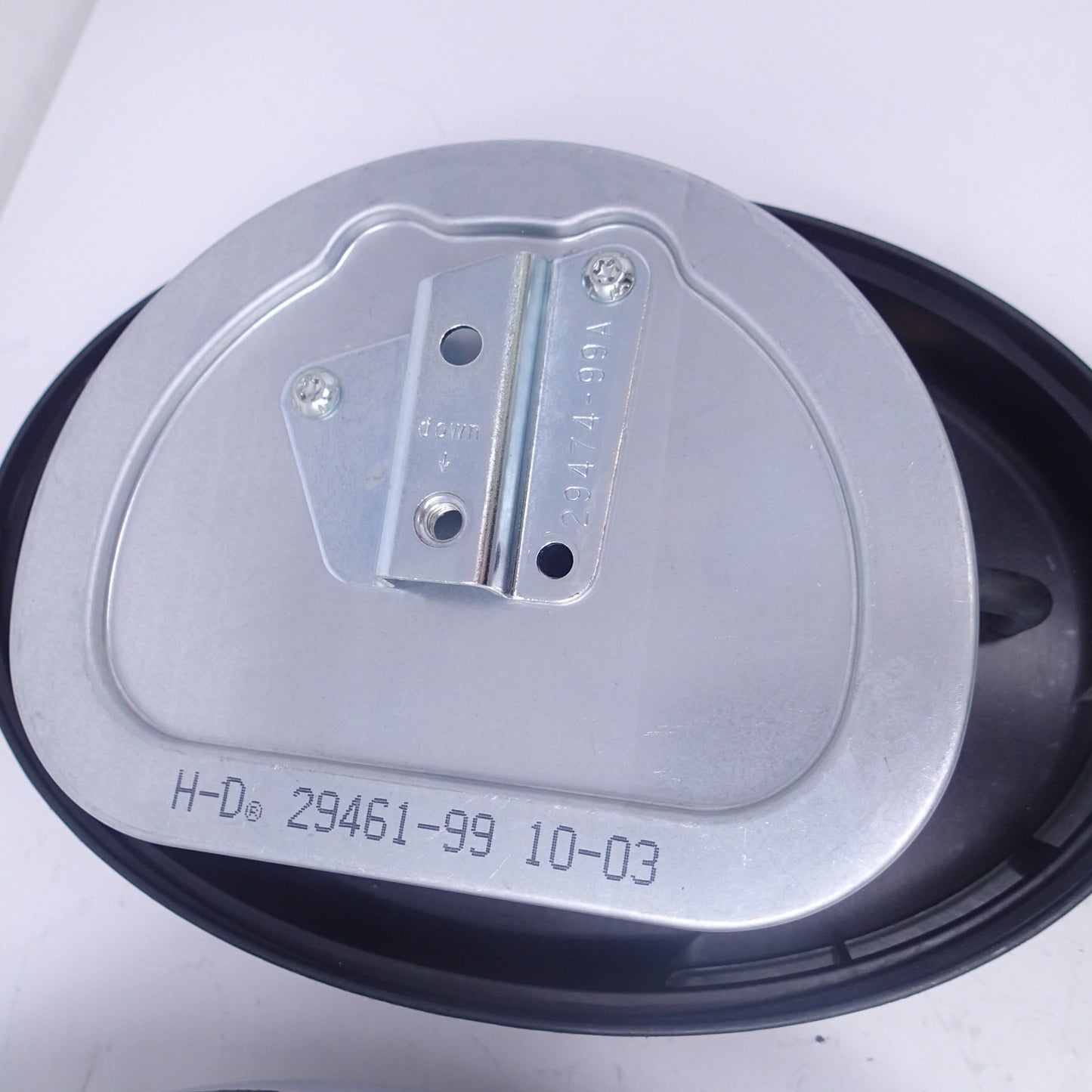 Genuine Harley OEM 08-16 Touring Oval 103 Air Cleaner & Chrome Cover filter moun