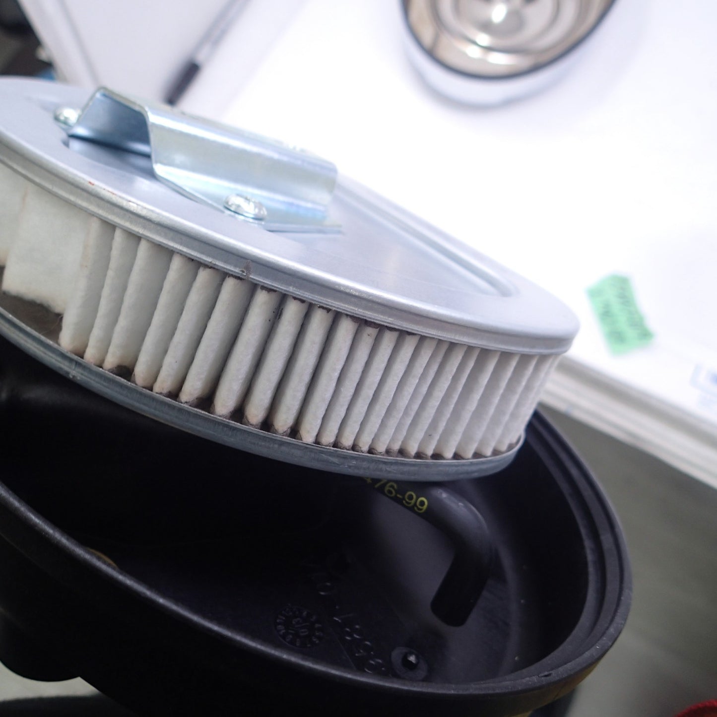 Genuine Harley OEM 08-16 Touring Oval 103 Air Cleaner & Chrome Cover filter moun