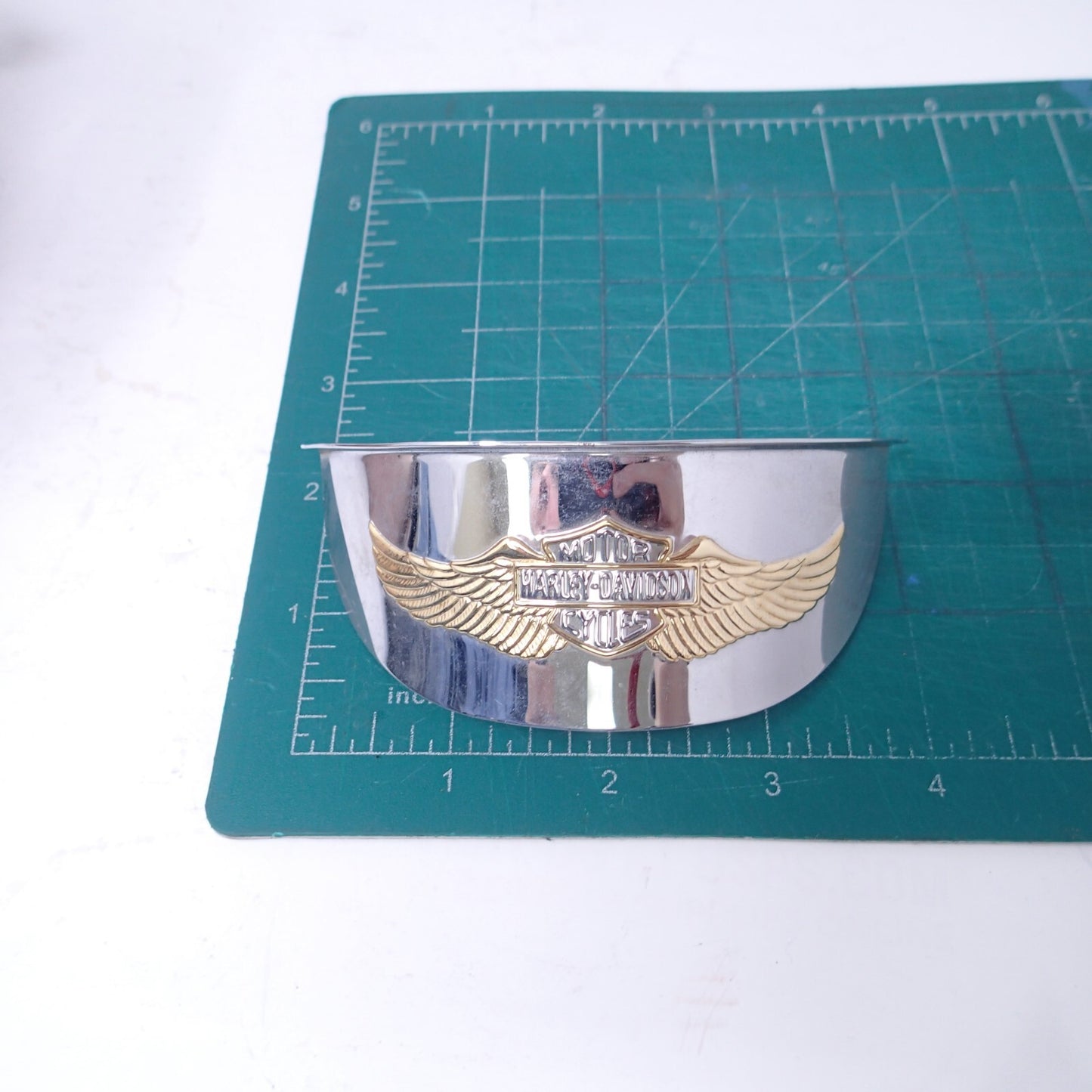 Harley Eagle Wing Passing Lamp Visors softail touring 67796-91T (ONE UNIT) 1pcs