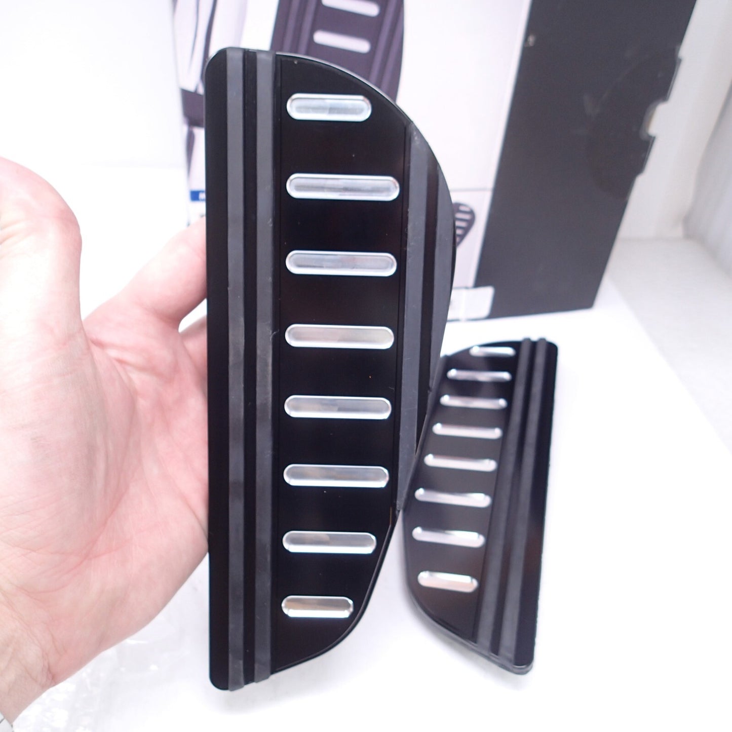 Harley Edge Cut Passenger Footboard Inserts NEW Contemporary Style - 50501146