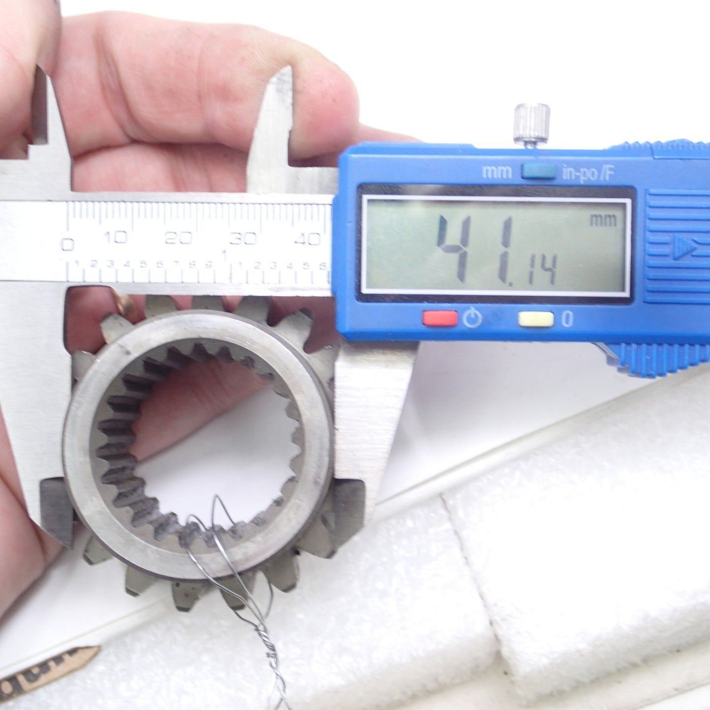 Harley Davidson Andrews 4th gear countershaft 35625-79A USED