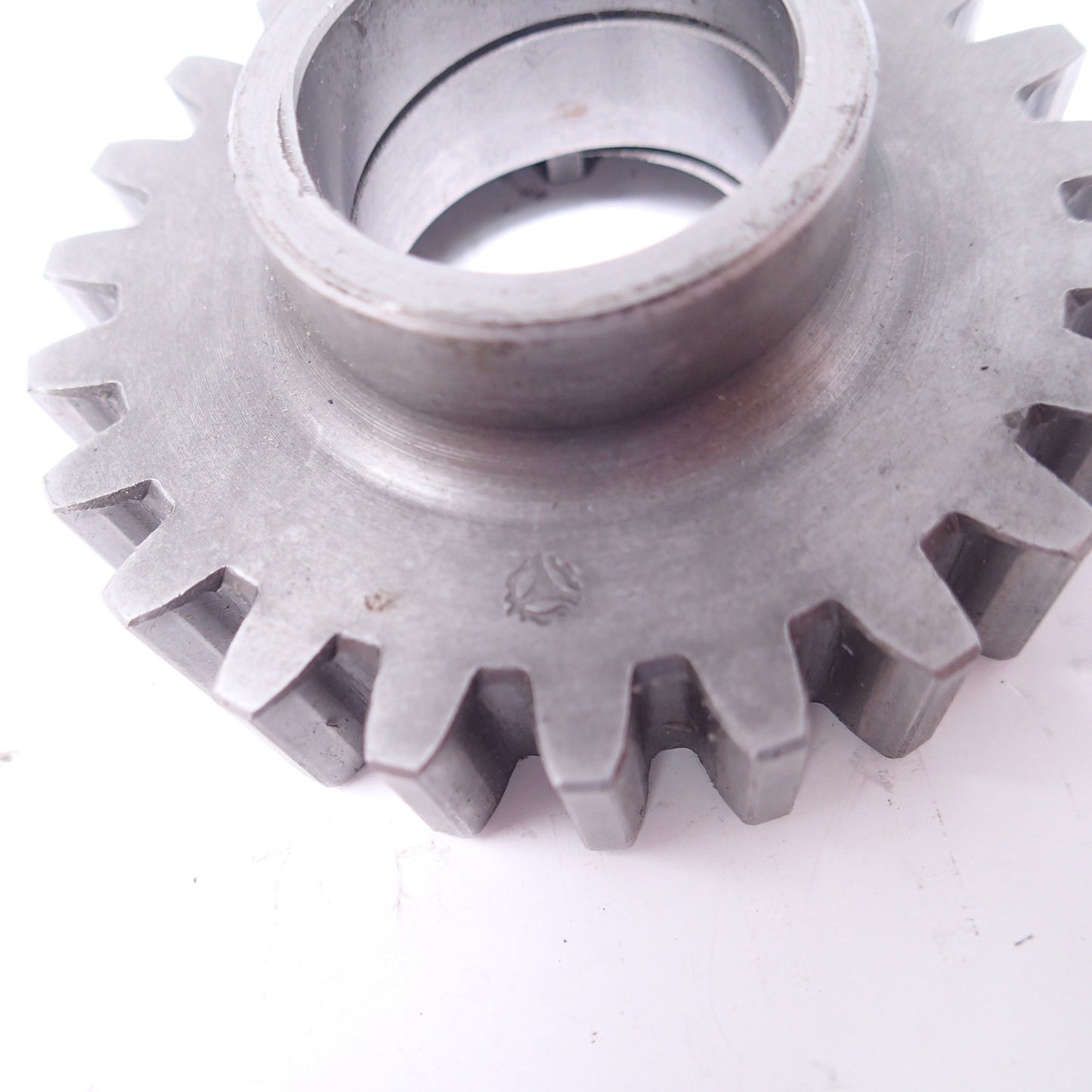 USED Panhead Shovelhead Main Shaft 3rd Gear 24T. 1959-84 35306-59