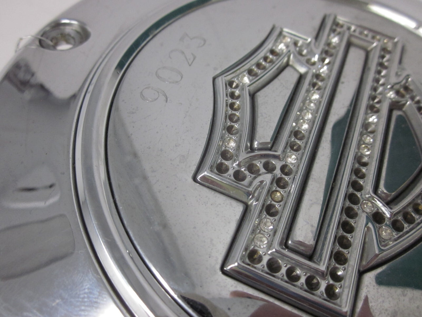 HARLEY Diamond Ice  Twin Rhinestone CLUTCH DERBY INSPECTION COVER 5 hole