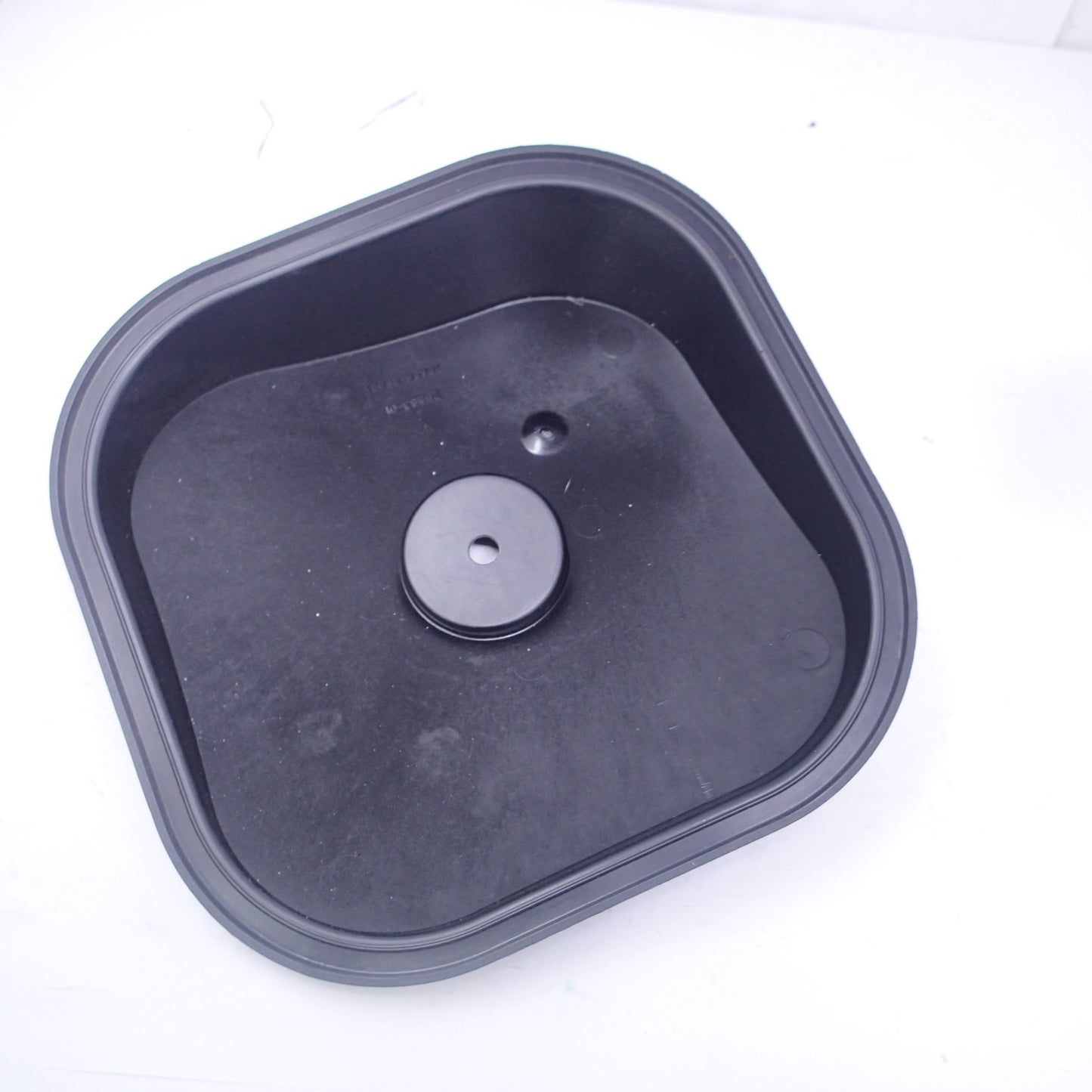 02 Harley Davidson VROD VRSCA Intake Air Filter Cleaner Box Housing Lid 28863-01