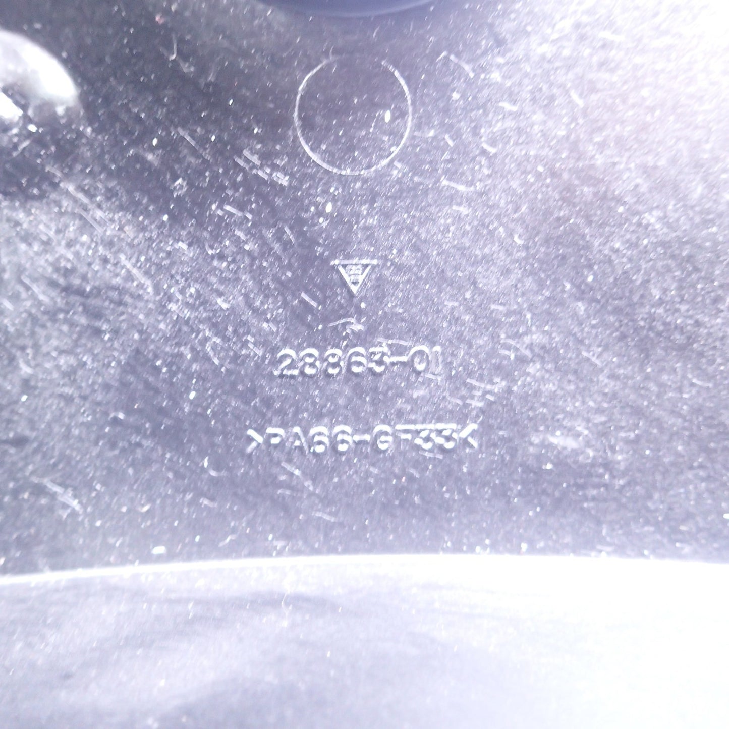 02 Harley Davidson VROD VRSCA Intake Air Filter Cleaner Box Housing Lid 28863-01