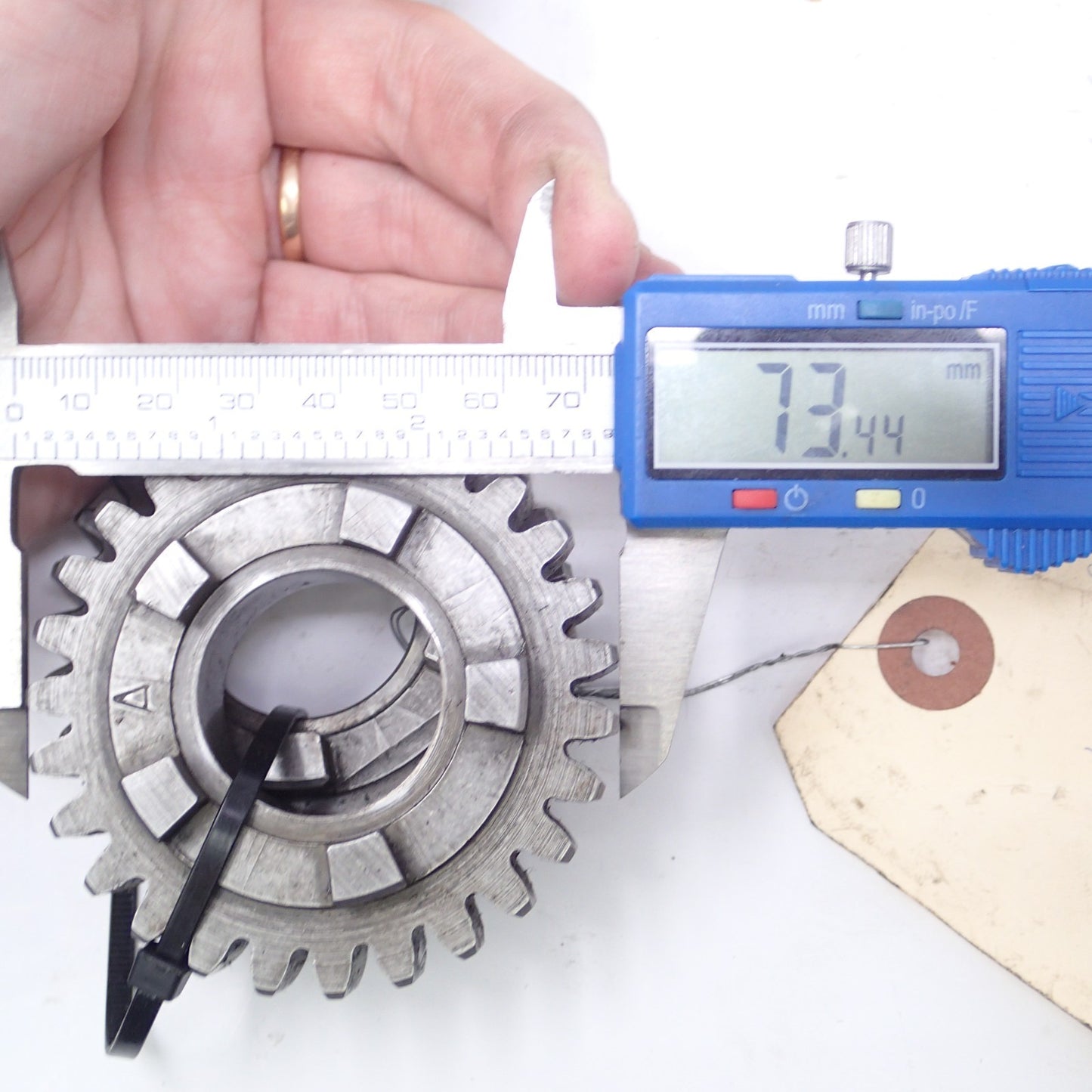 Mainshaft 3rd Countershaft 2nd Gear Stock Ratio for Harley 5-speed 35027-79B 1pc