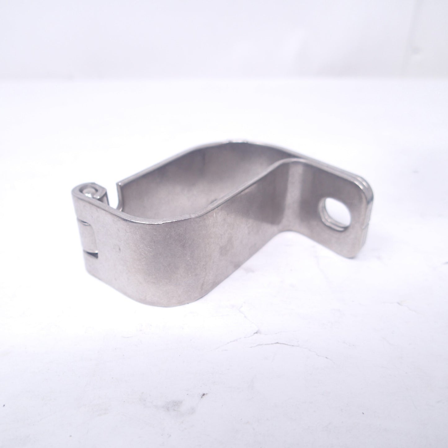 EXHAUST MOUNTING CLAMP BRACKET Road Glide (FLTRX, FLTRU, FLTRXS, etc.) 66861-09A