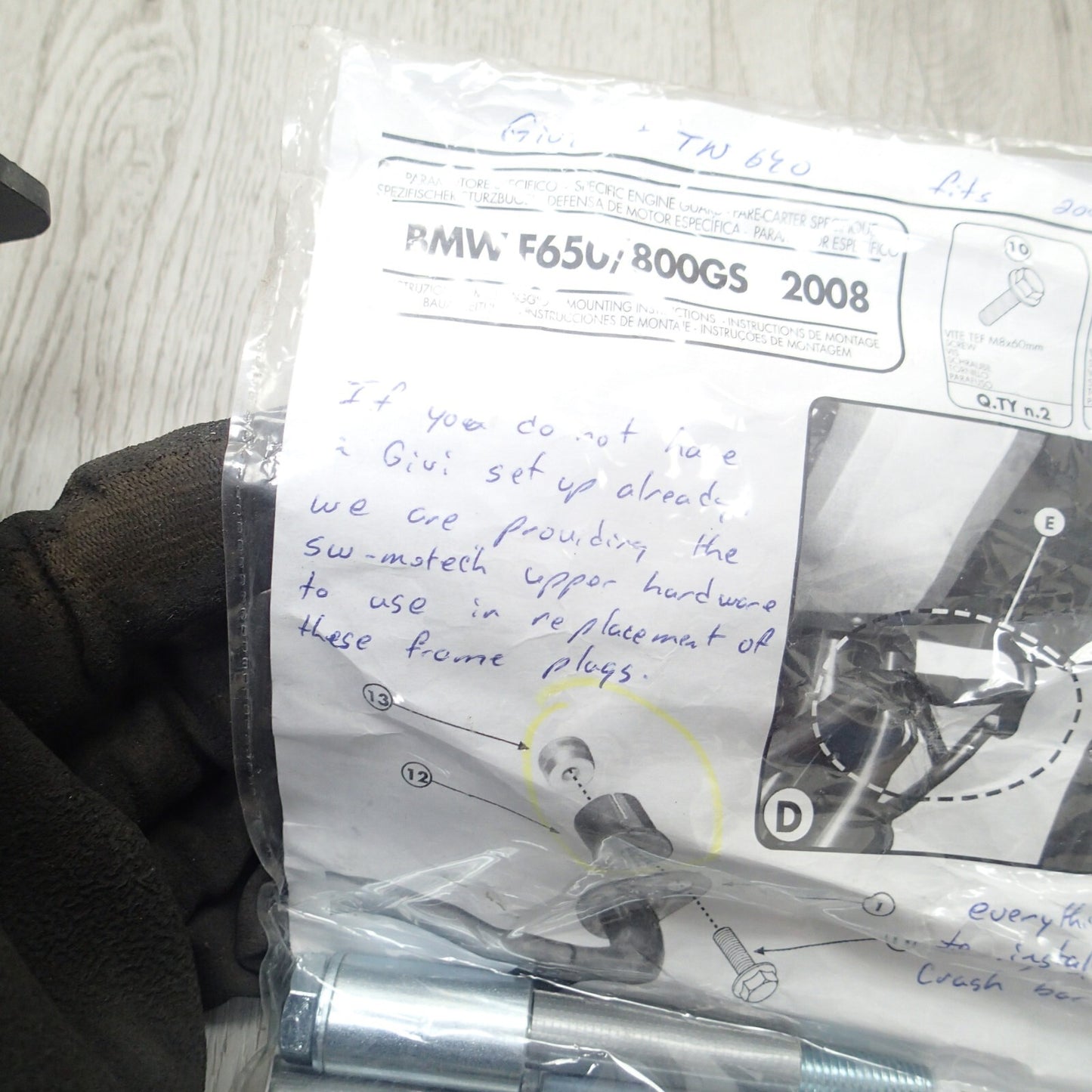 Tubular Crash BAR givi tn690 BMW F 650/800 GS f2008