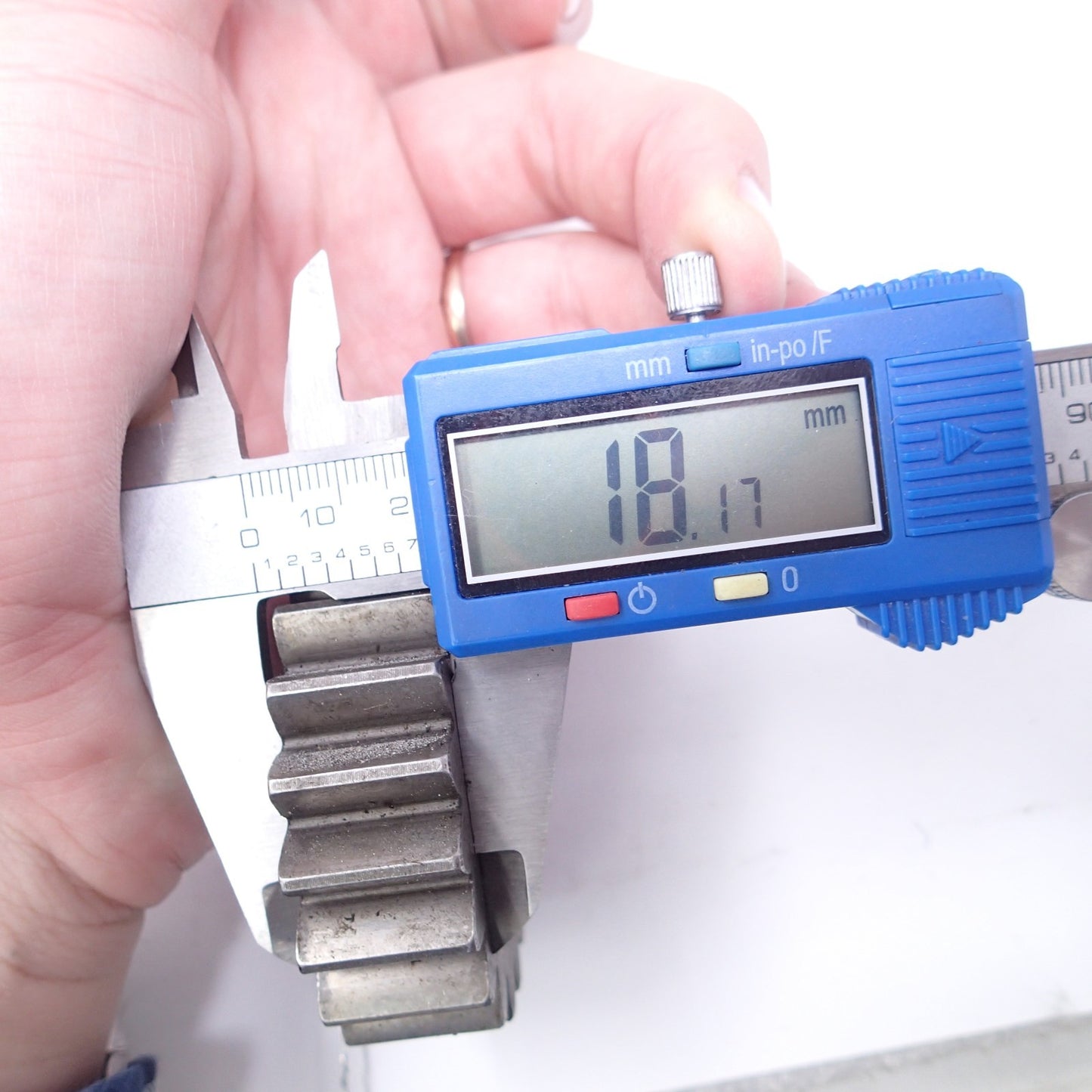 COUNTERSHAFT 2ND GEAR 57-90 HARLEY SPORTSTER RPLS HD 35750-58A USED