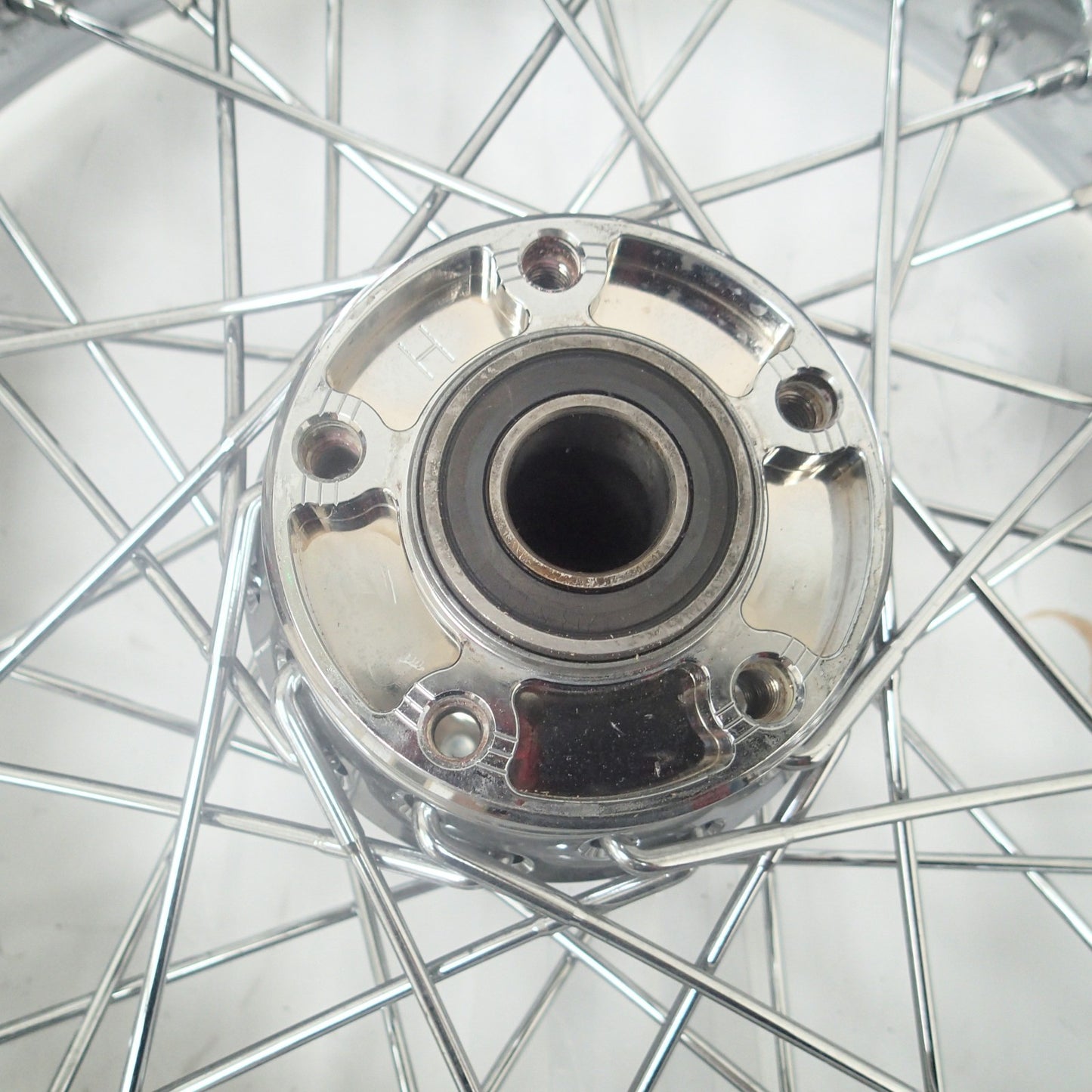 Harley Davidson 17" x4.5 Chrome Front Wheel Rim ( READ)! Need Replace HUB