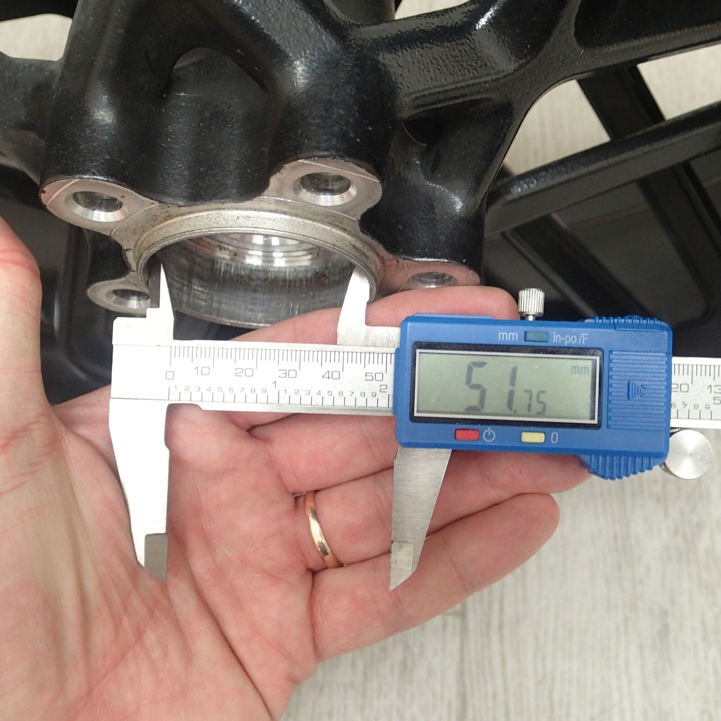 Rim Harley Rear 18" x4.25' Wheel  Sportster Roadster XL1200CX  40900399