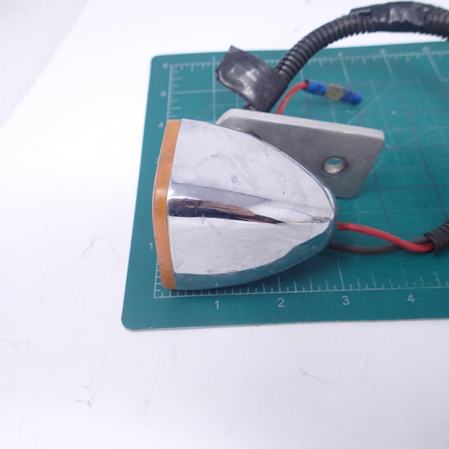 Aftermarket Rectangular Mini Marker Lights with single bulb