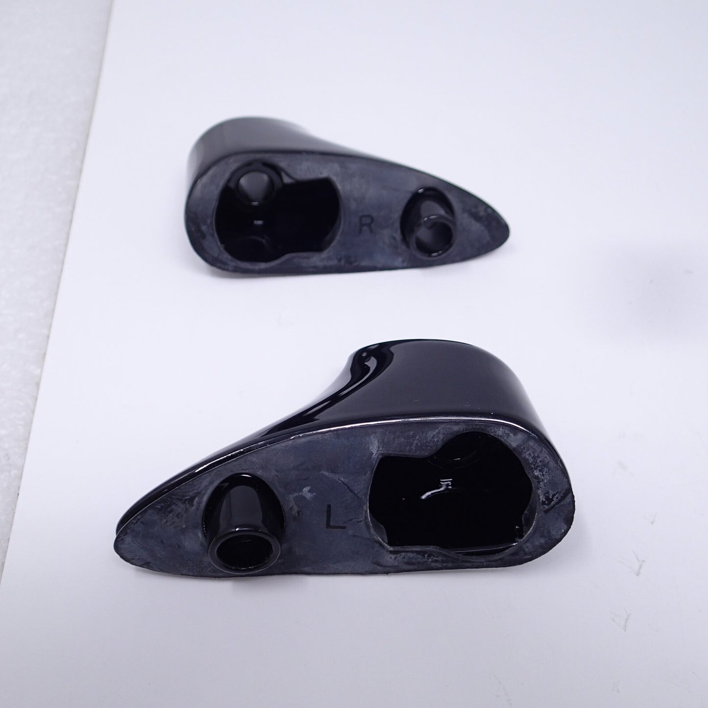 Harley-Davidson 2018 Up Road Glide LH/RH Front Turn Signal Perch 67800704