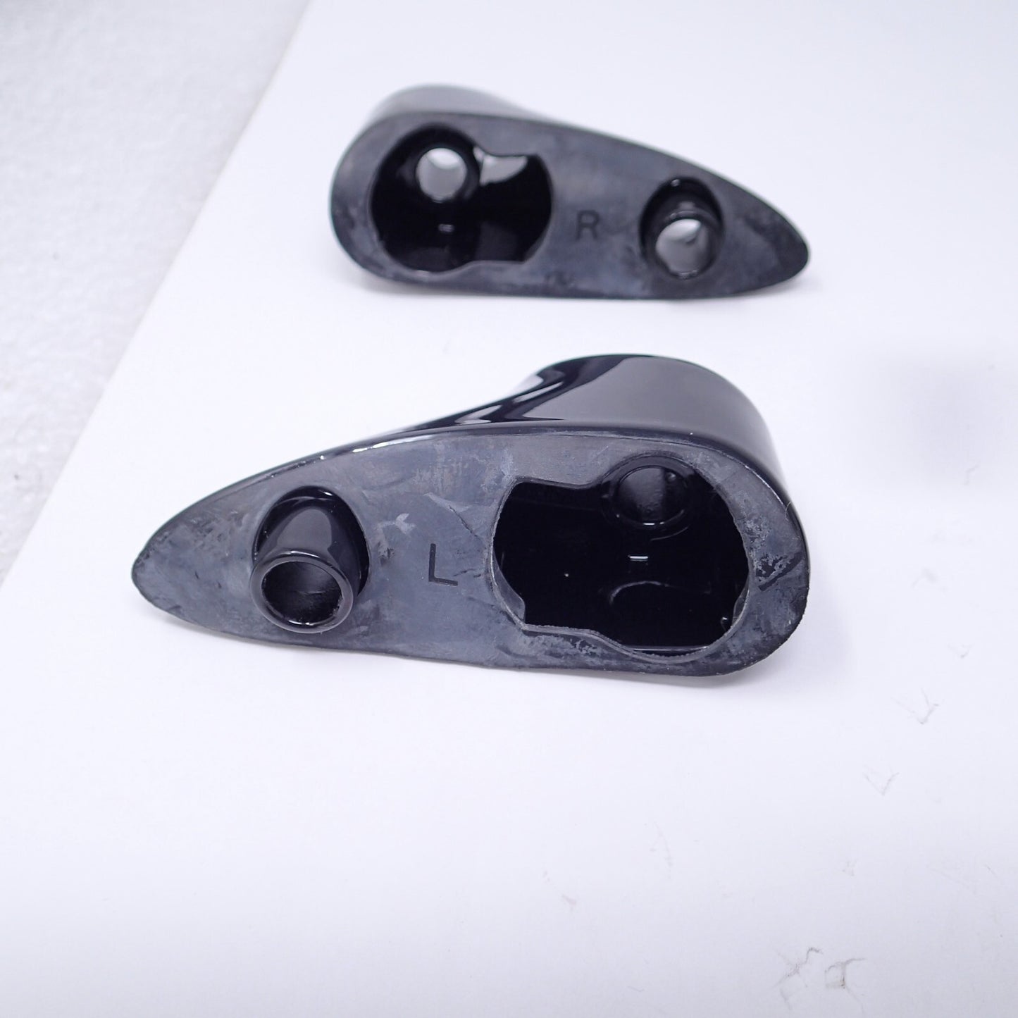 Harley-Davidson 2018 Up Road Glide LH/RH Front Turn Signal Perch 67800704