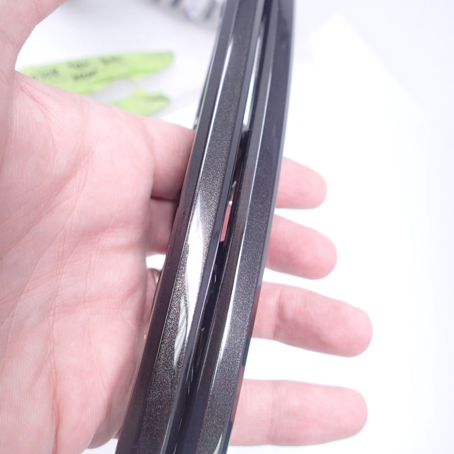 18 FLTRXSE CVO ROAD GLIDE  INSERT SADDLEBAG SUPPORT BLACK EARTH 90201754EGS