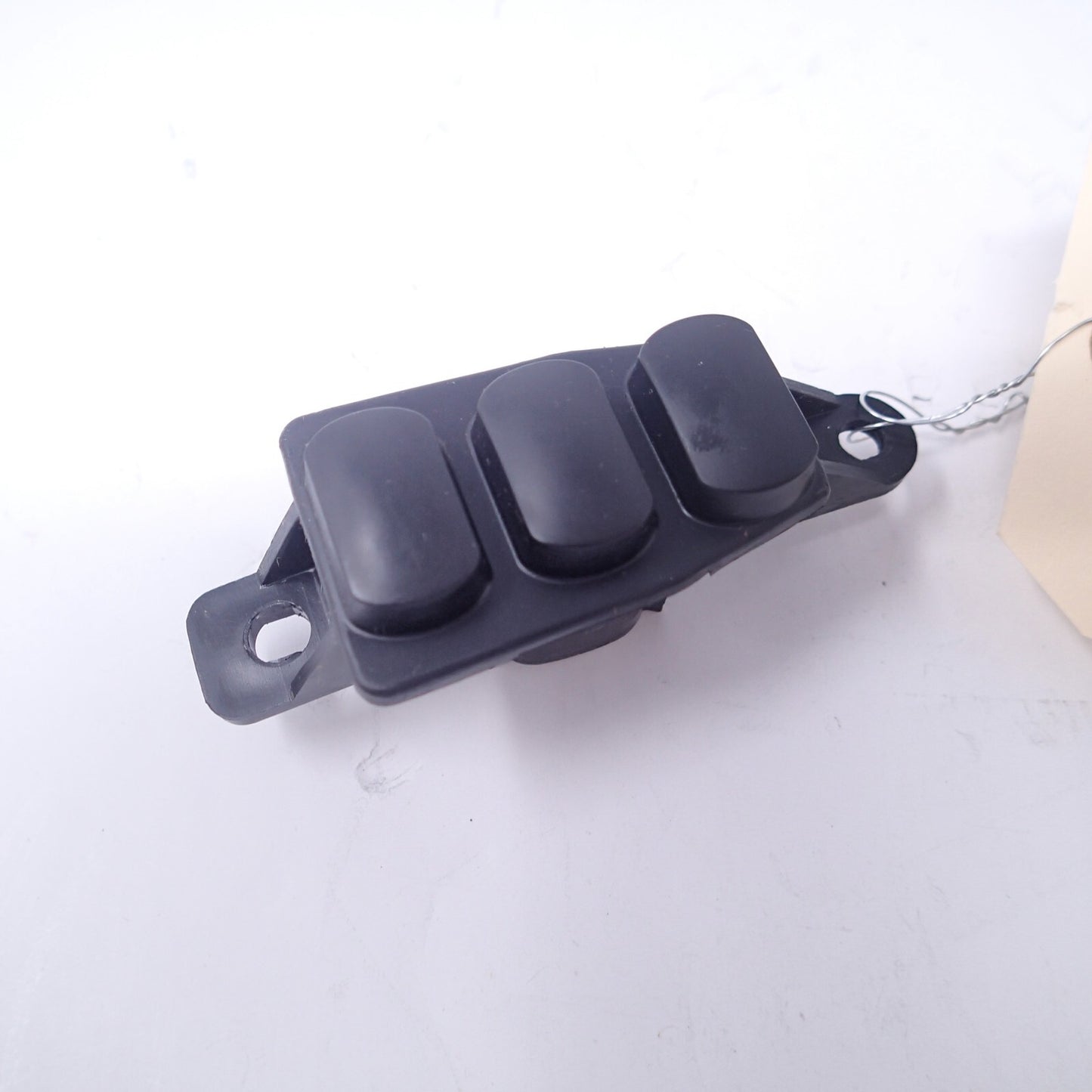 USED Genuine Harley 2014 Up Touring Fairing Button Hole Plug Blank 70900138